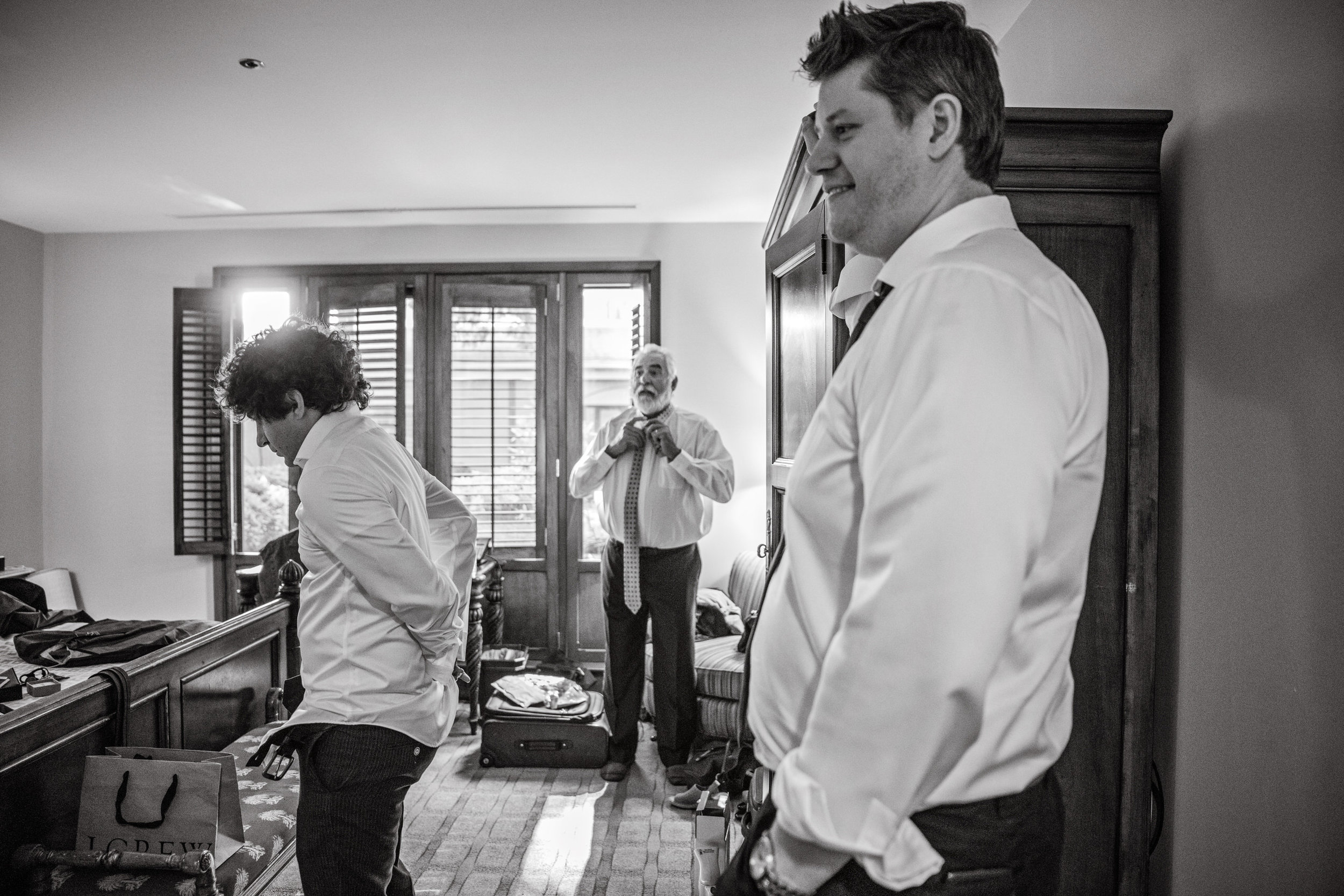 AdmiralFellInnWedding-Kelly&Sky-GettingReady-11.jpg