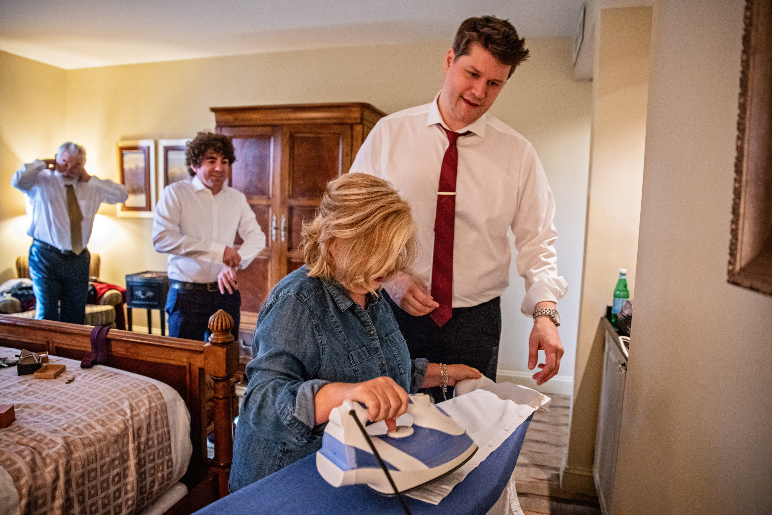 AdmiralFellInnWedding-Kelly&Sky-GettingReady-13.jpg
