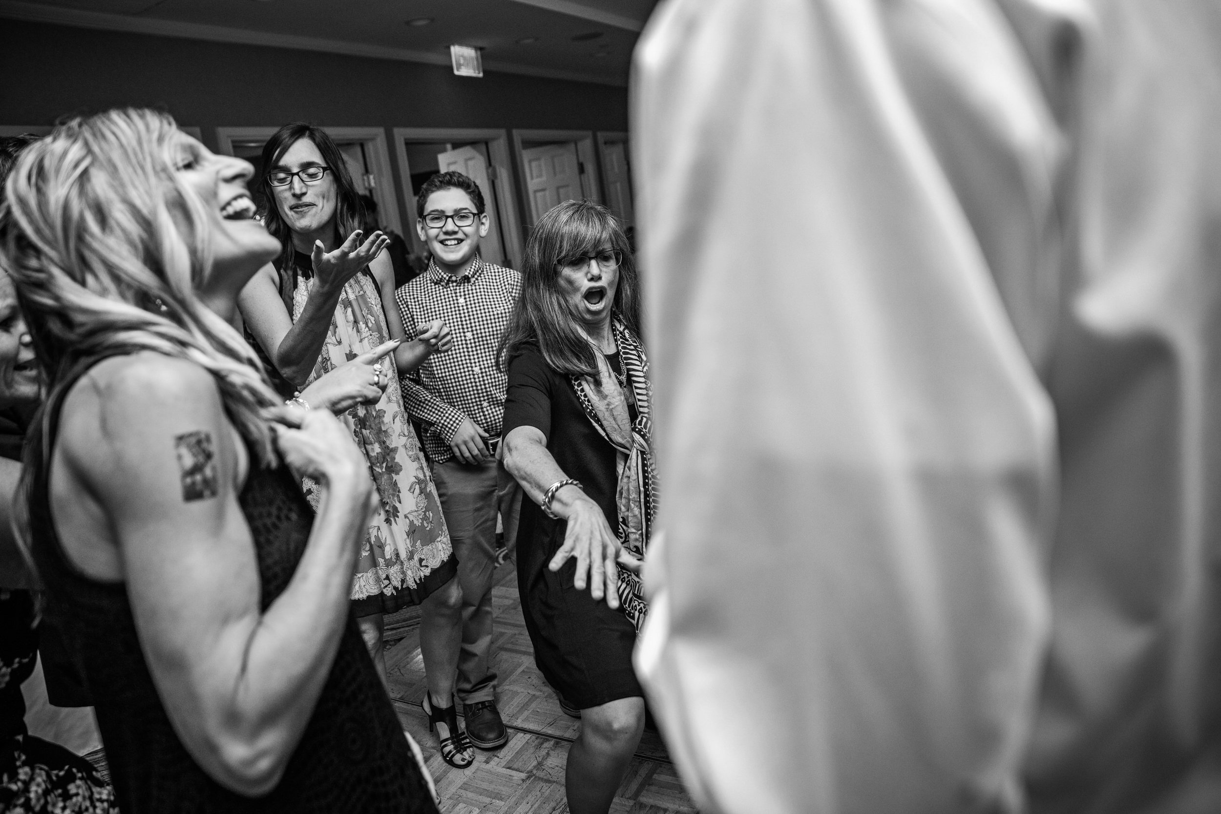AdmiralFellInnWedding-Kelly&Sky-Reception-18.jpg
