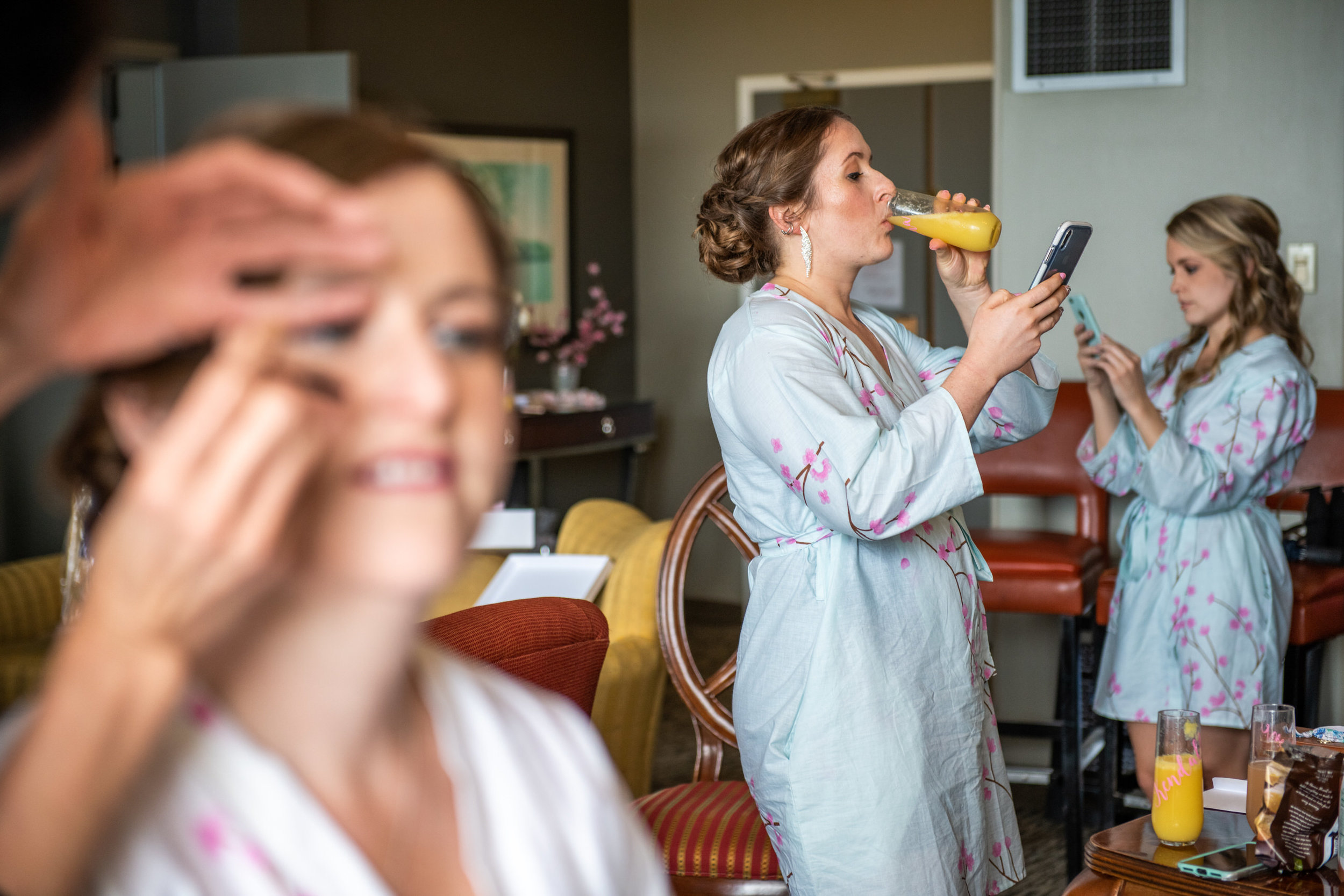 MarriottDC-Sarah&Sasha-gettingready-8366.jpg