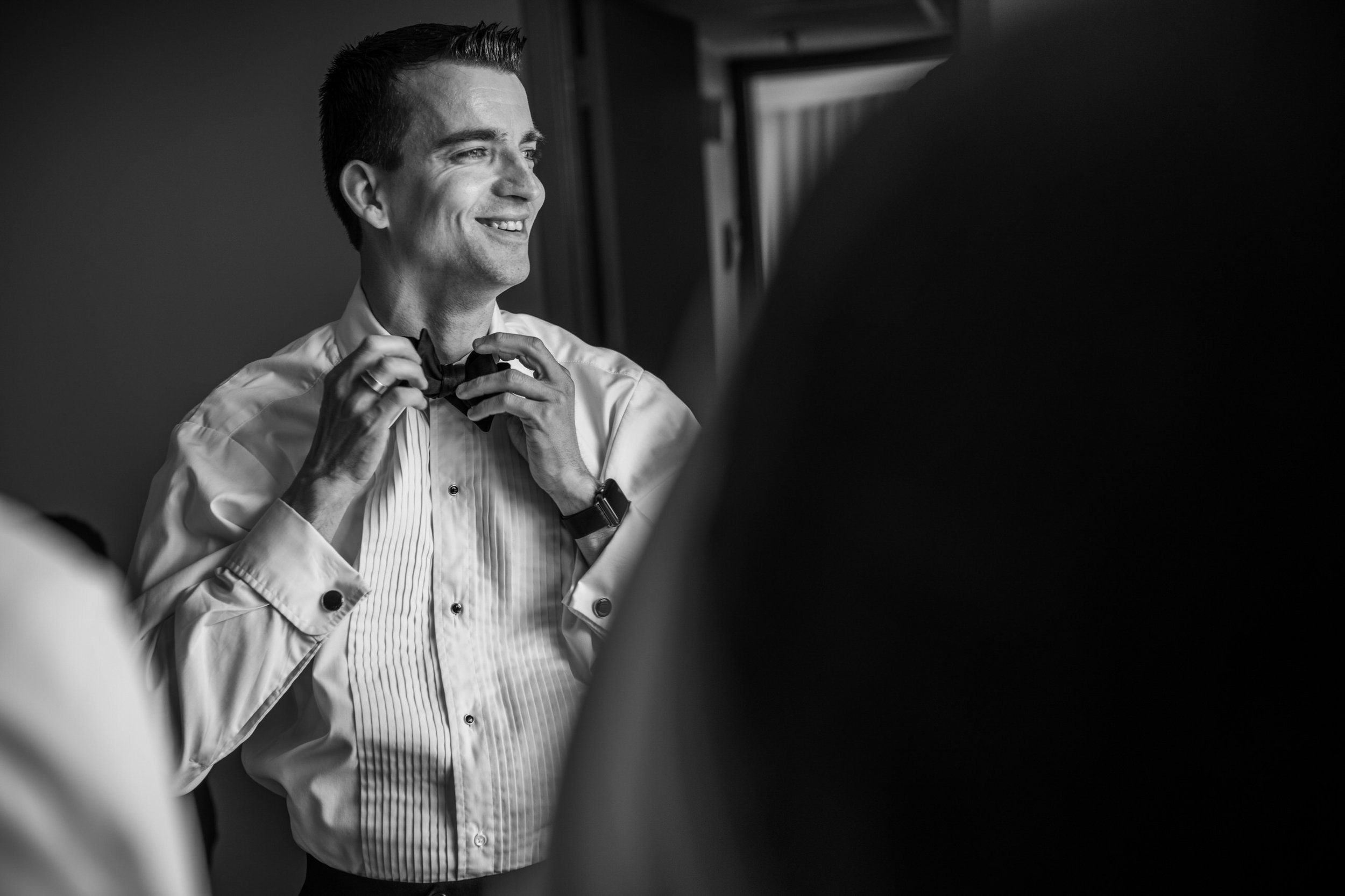 MarriottDC-Sarah&Sasha-gettingready-8611.jpg
