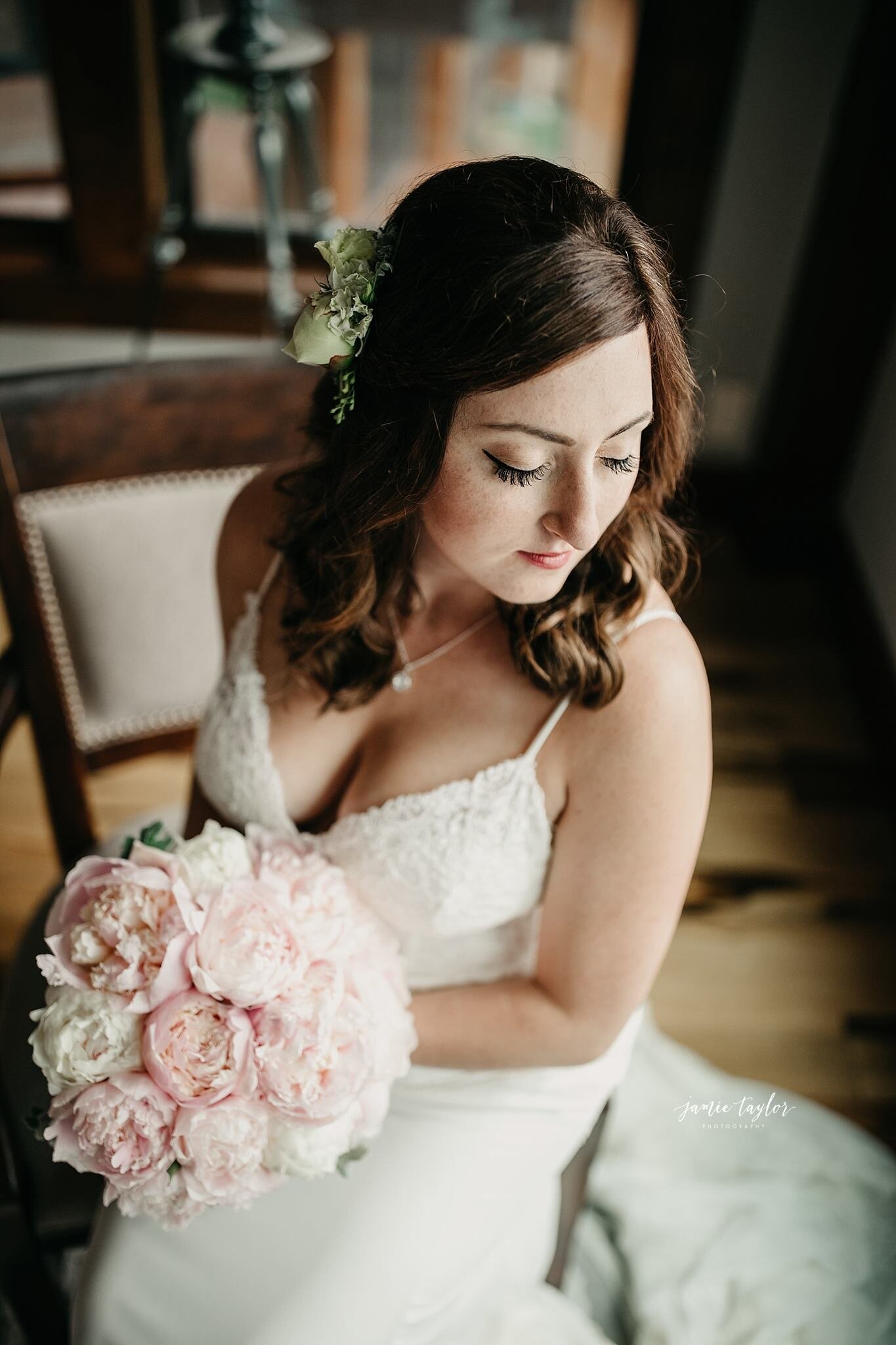 Dorie - bouquet and hair.jpg