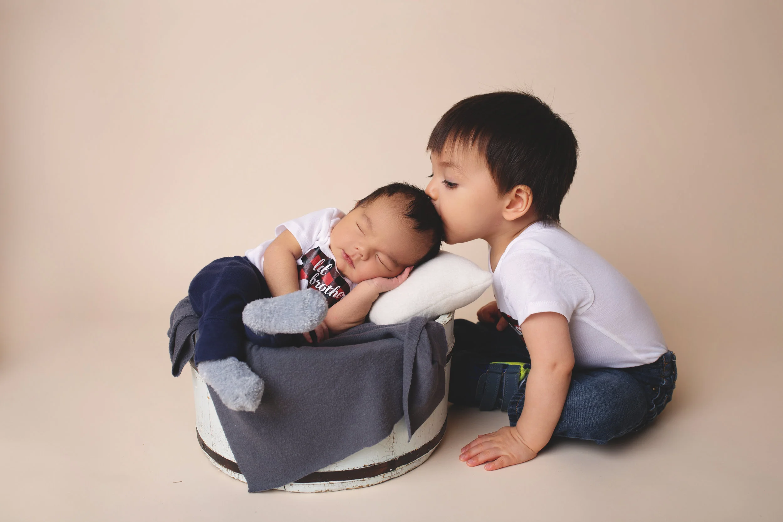 anchorage-newborn-photographer-1 .jpg