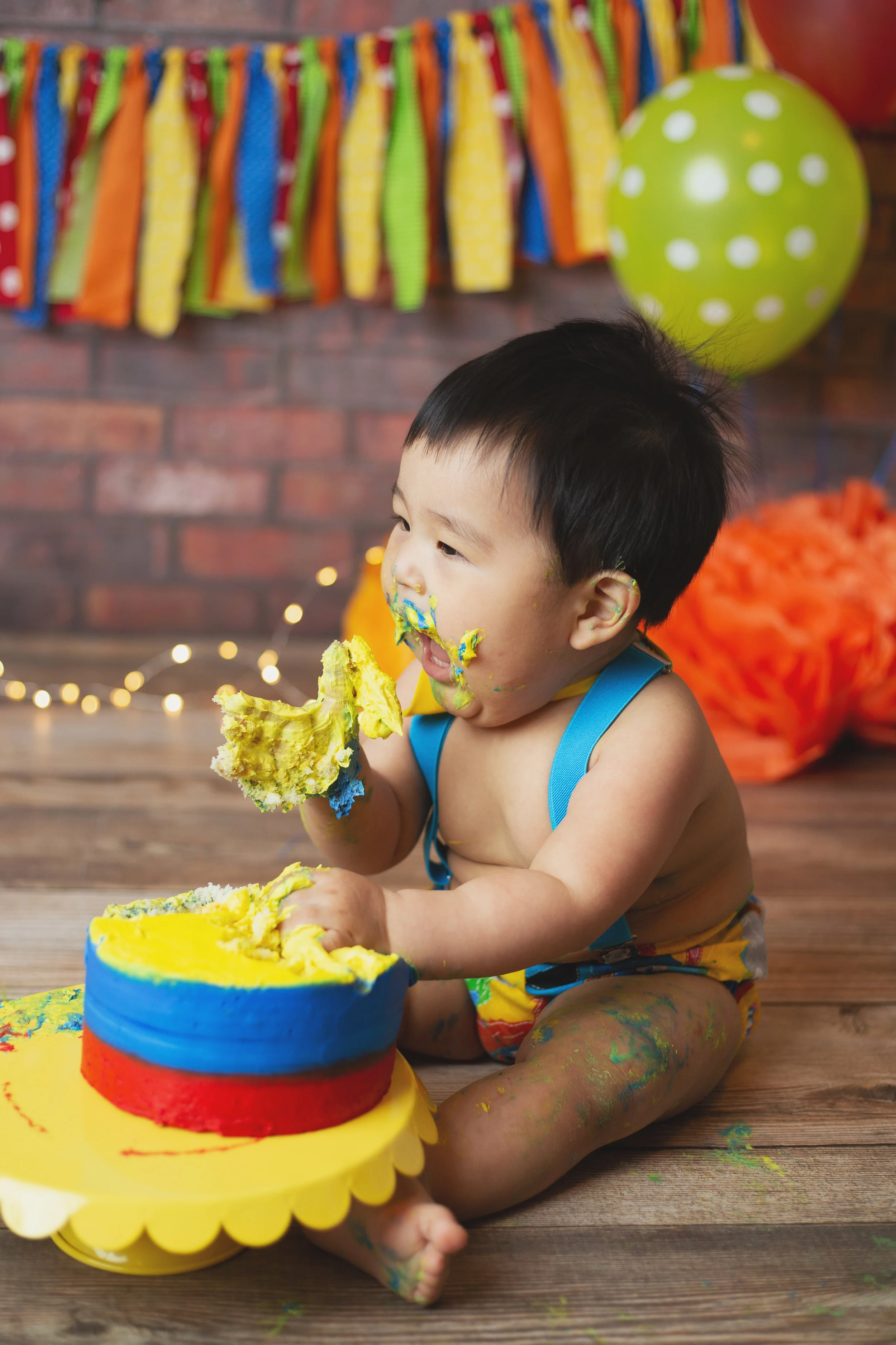 anchorage-cake-smash-photographer-8.jpg