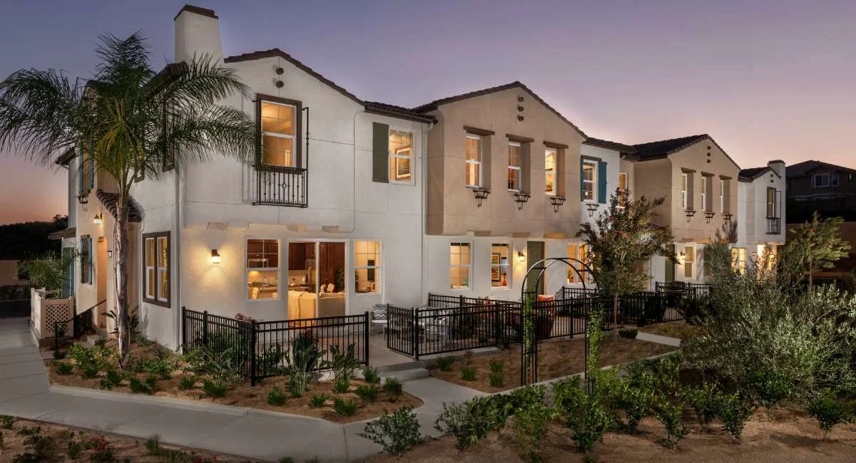 1 001LennarArroyoVistaRes3Exterior2010b1200x650.jpg