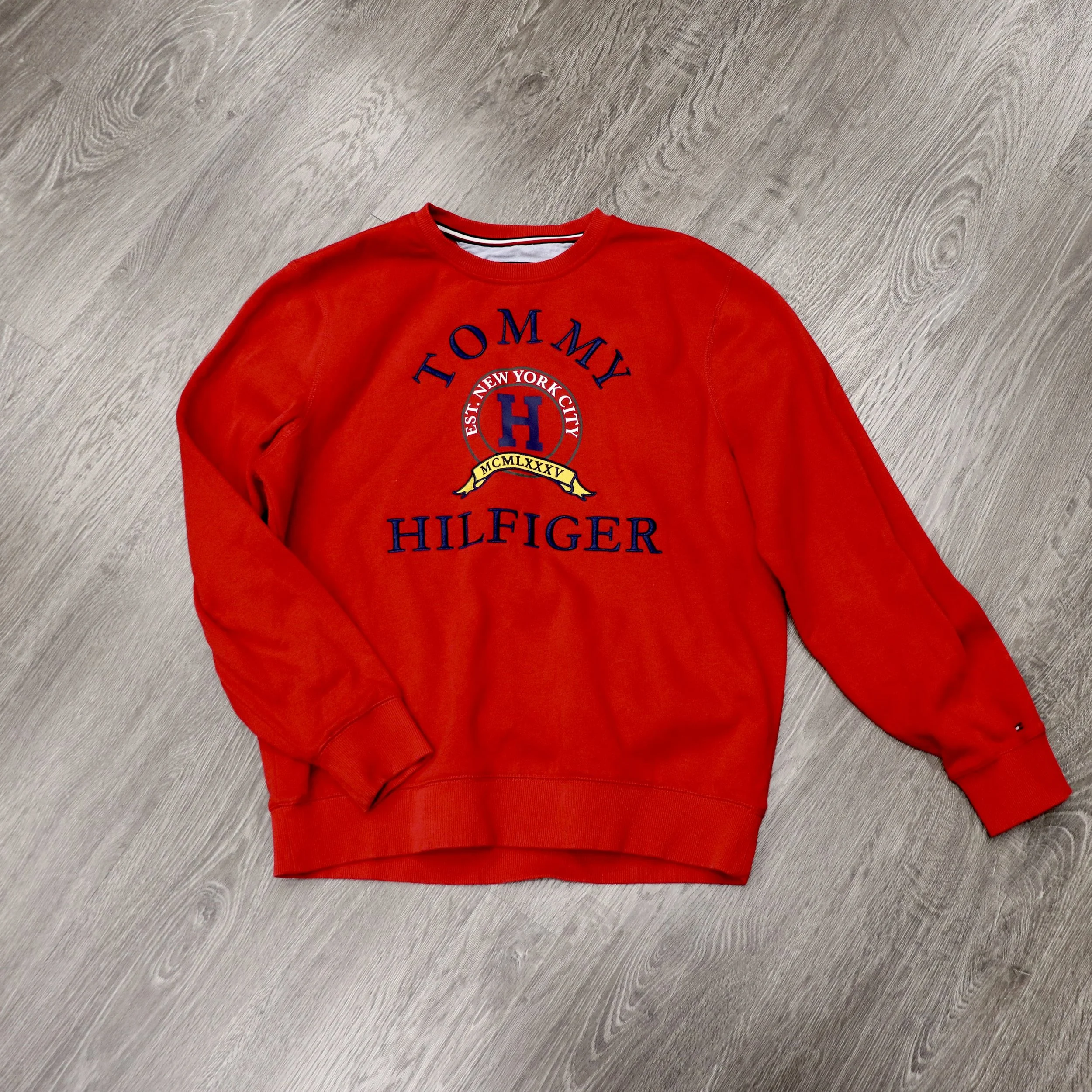 CREWNECK DESIGNER_TOMMY HILFIGER.JPG