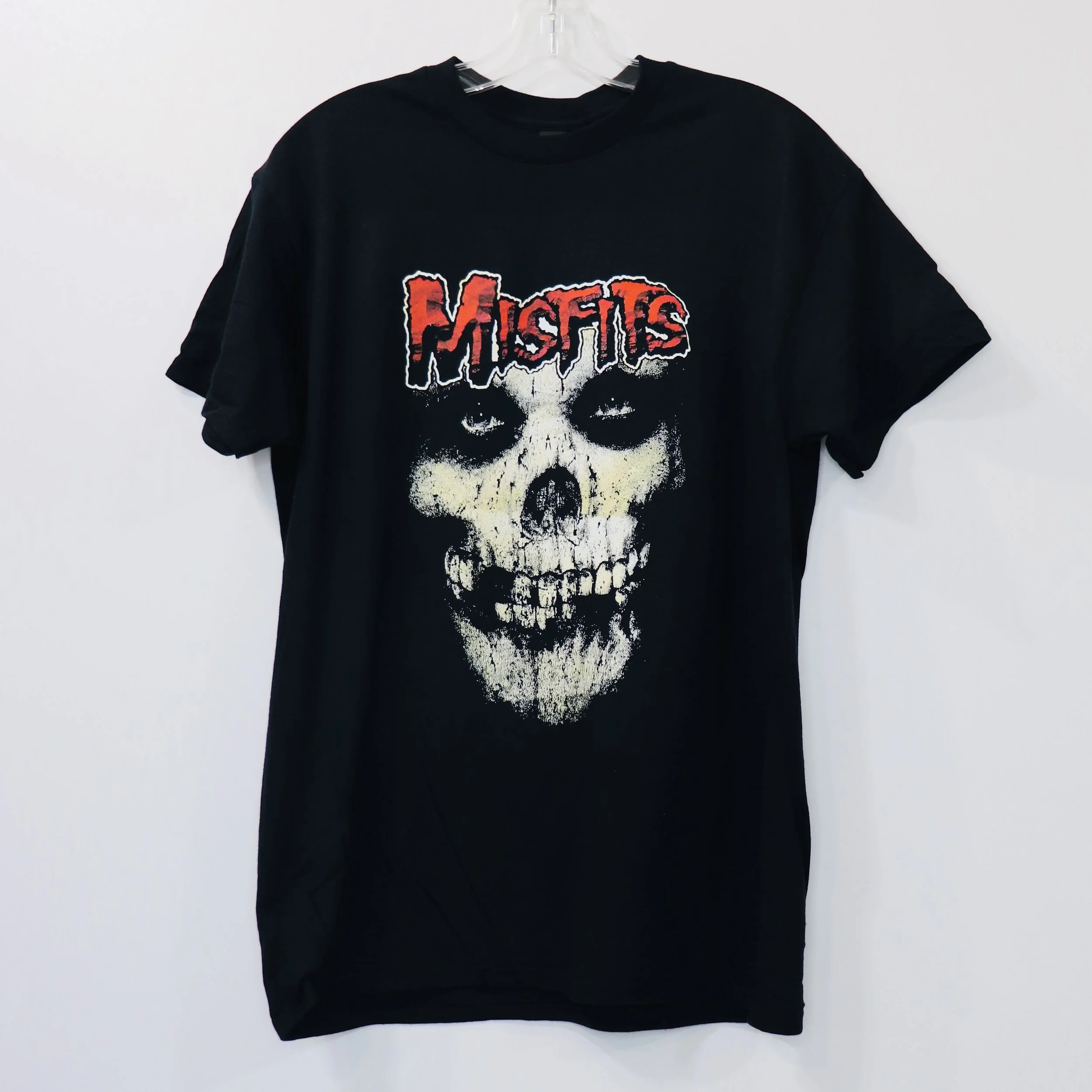 BAND TEE - MISFITS RED LOGO ON BLACK IMG_2714.JPG