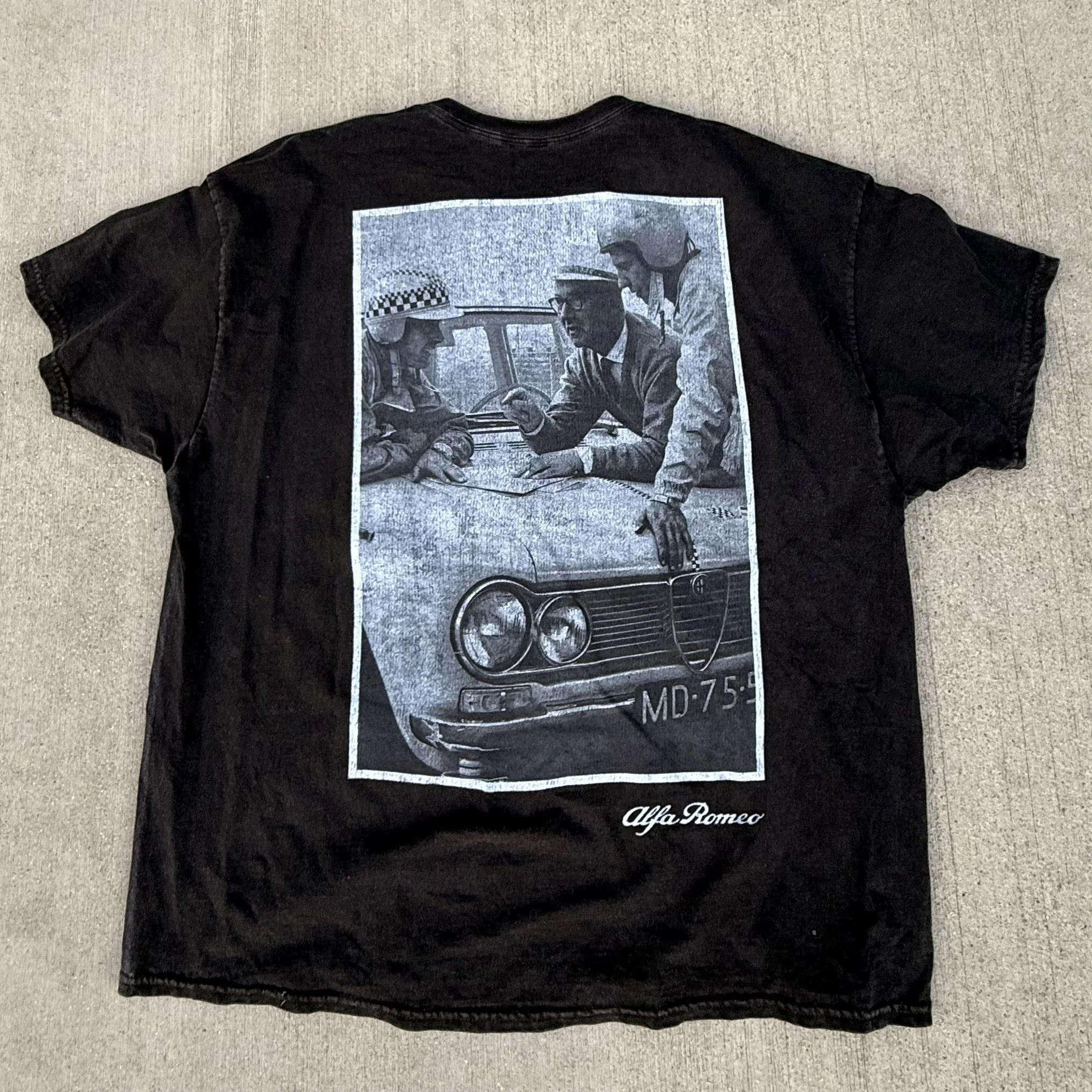 GRAPHIC TEE_ALFA B IMG_7851.jpeg