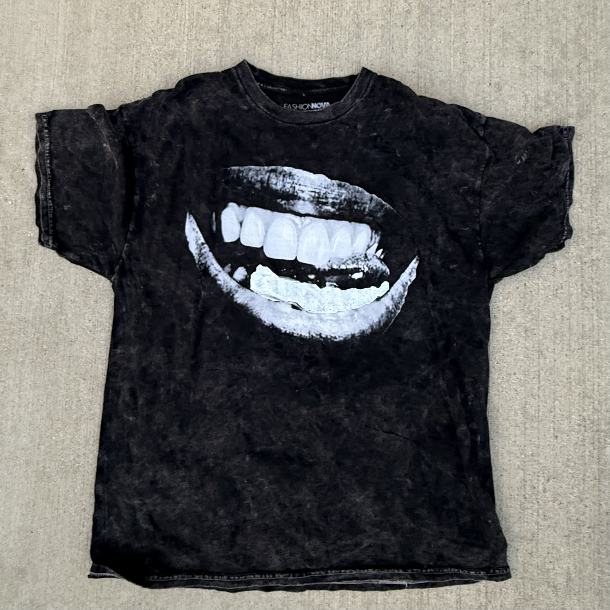 GRAPHIC TEE_TEETH IMG_7864.jpeg