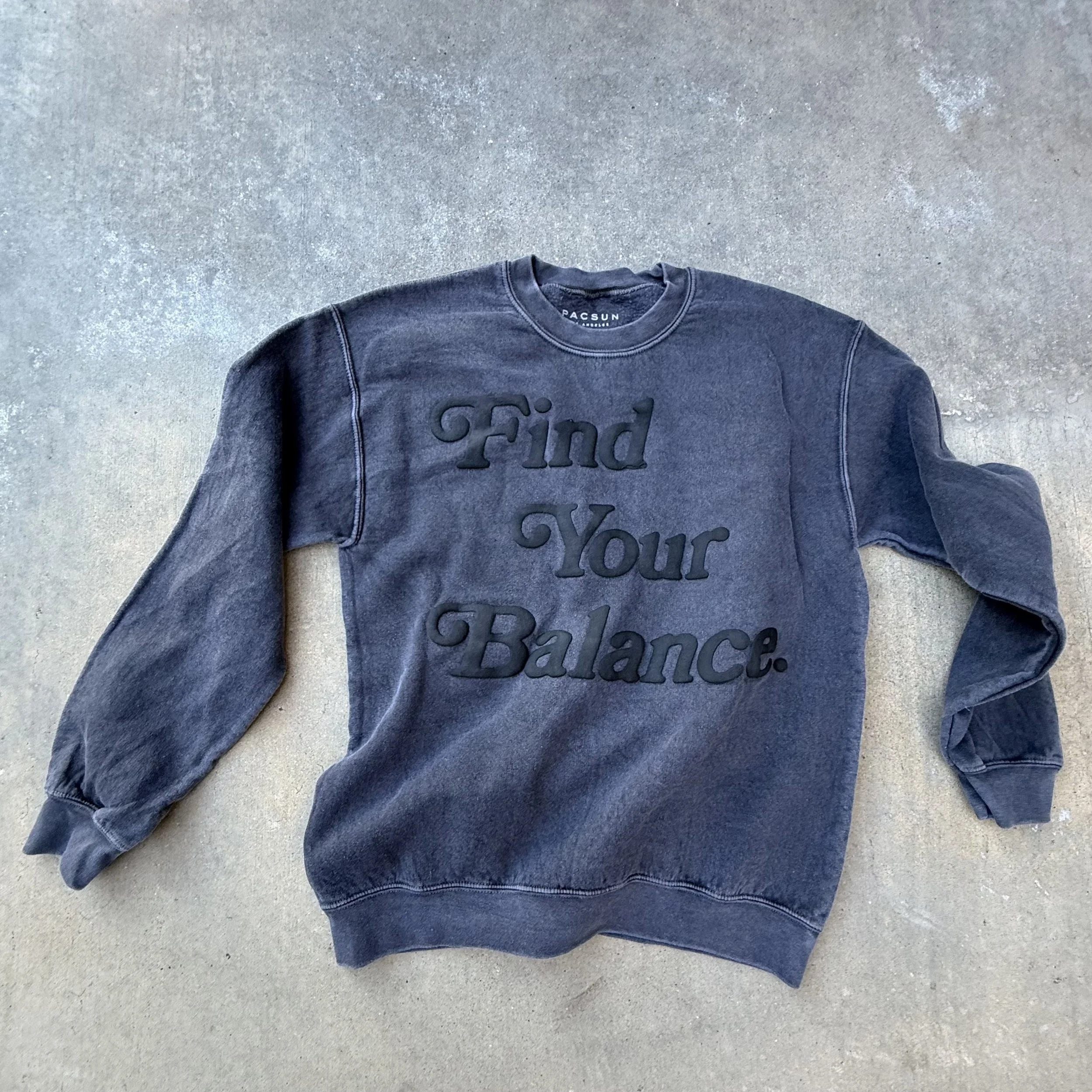 CREWNECK_FIND YOUR BALANCE GREY IMG_8095.jpeg