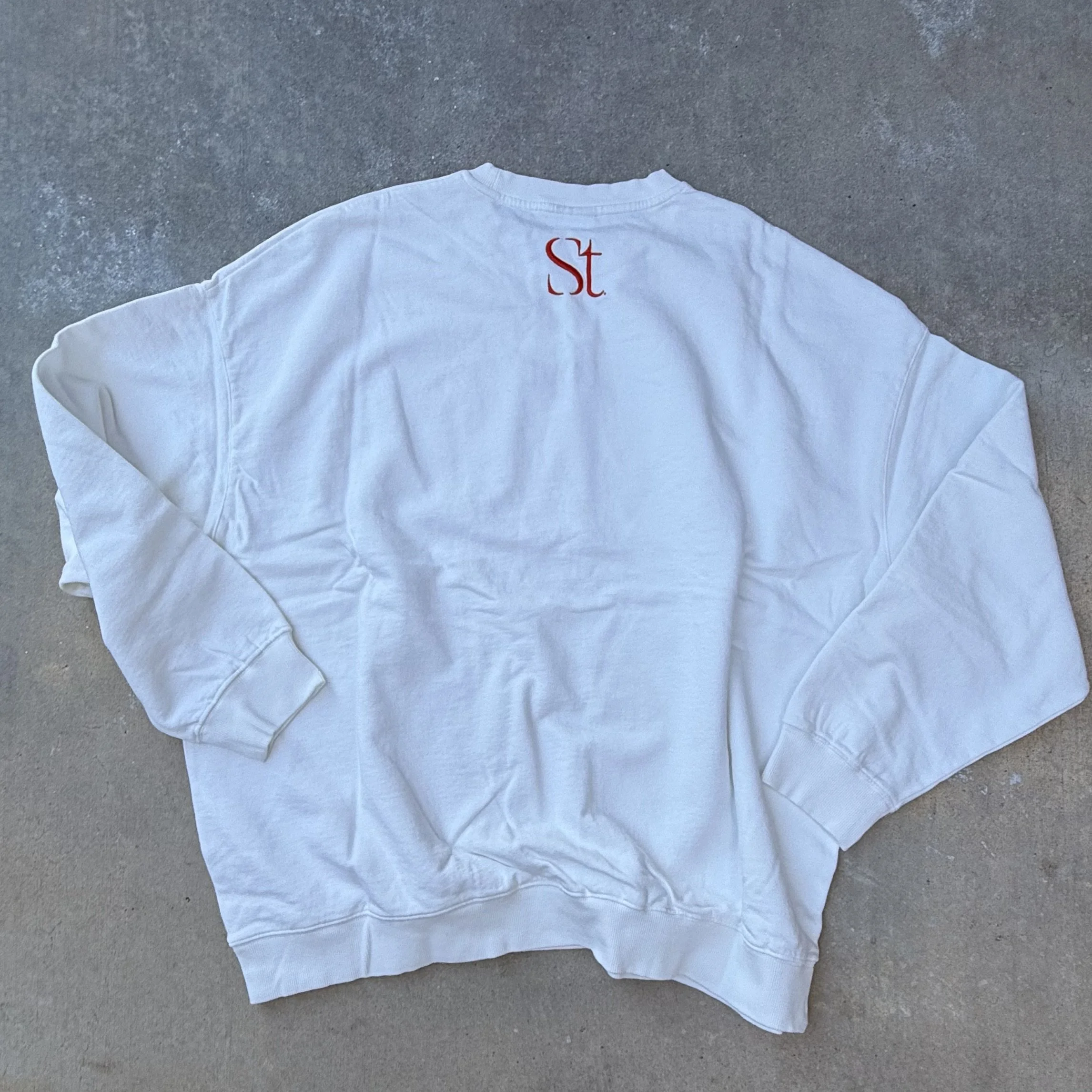 SEINT_CREWNECK LOVE B IMG_8098.jpeg