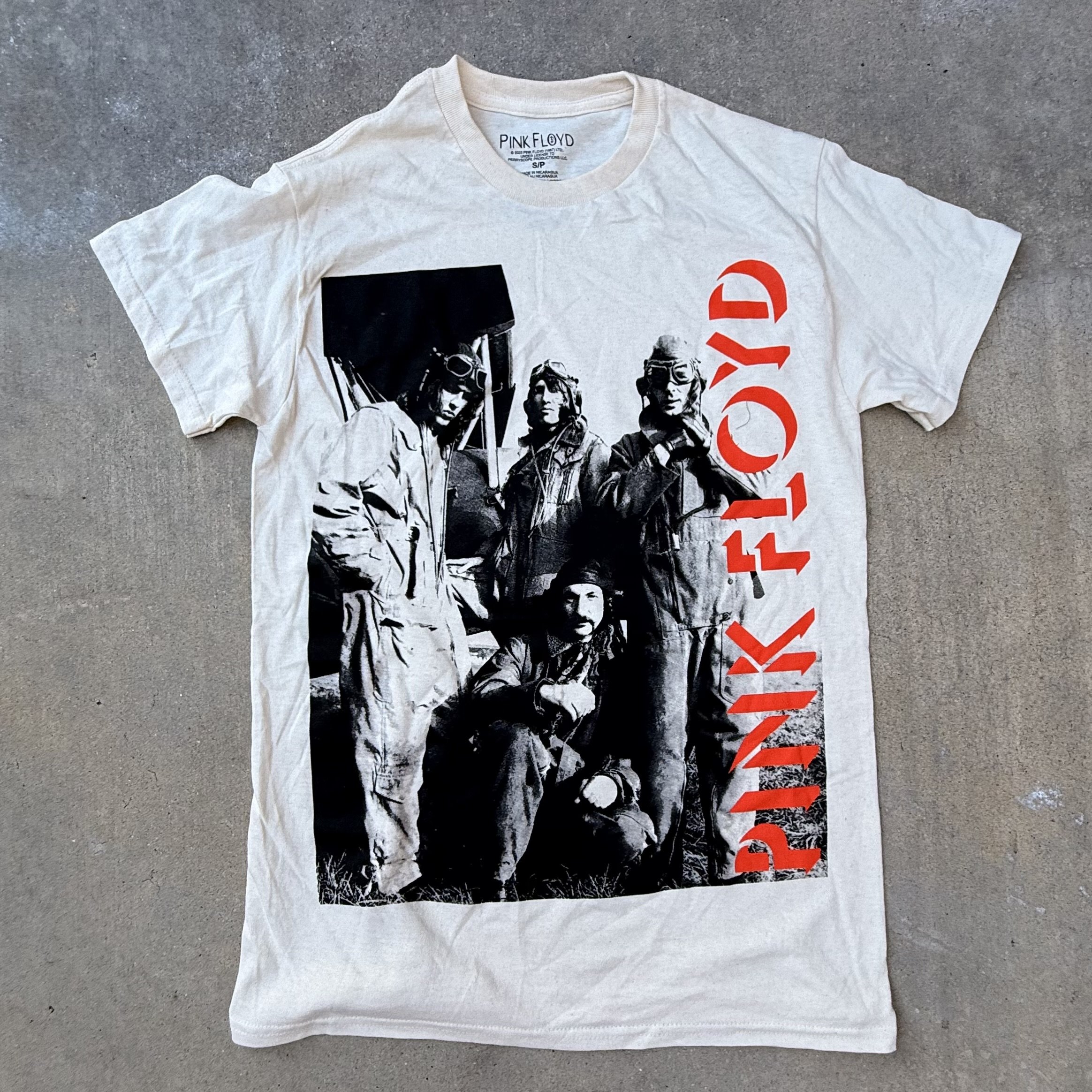 BAND TEE_PINK FLOYD WHITE IMG_8108.jpeg