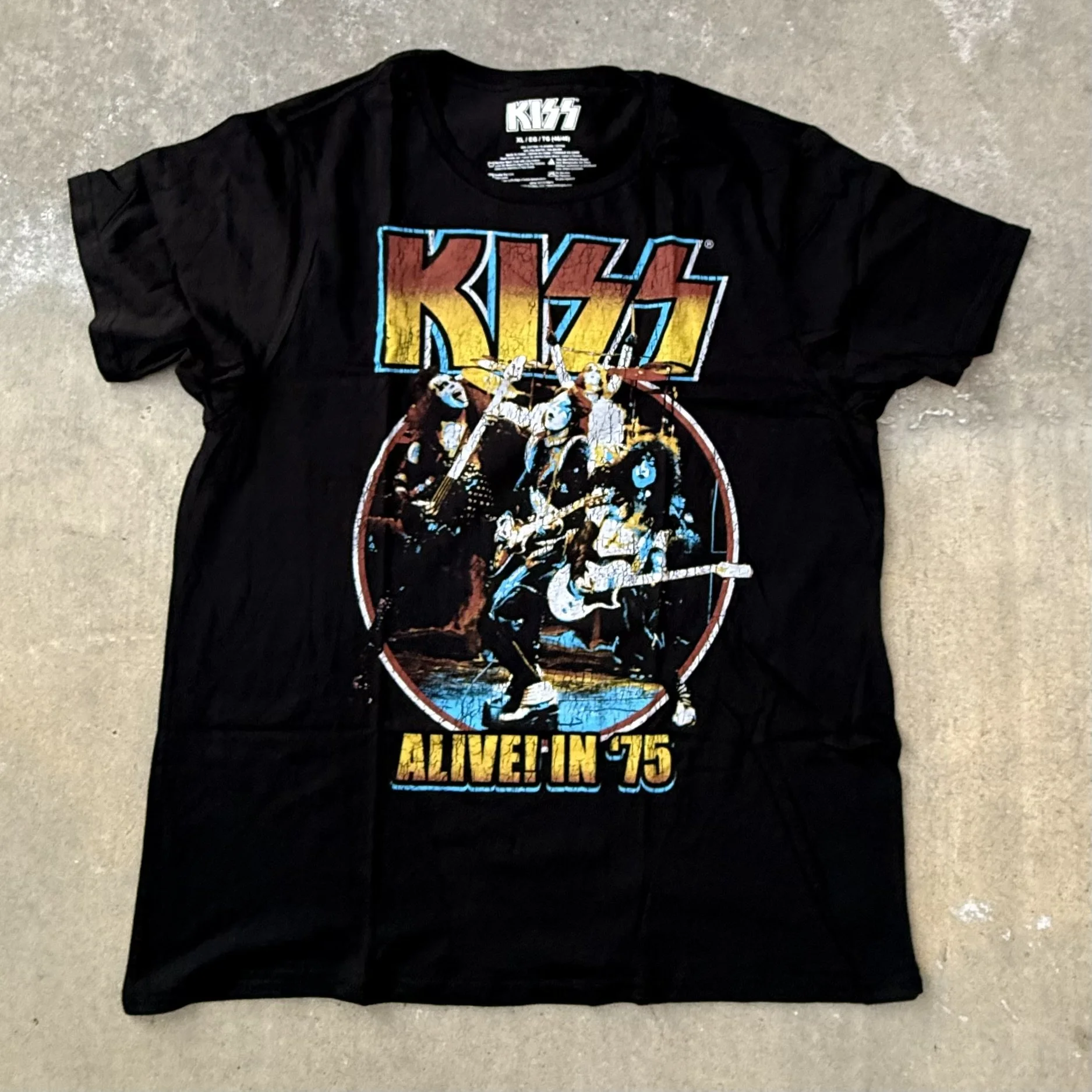 GIRL TALK TEE_KISS ALIVE IMG_8060.jpeg