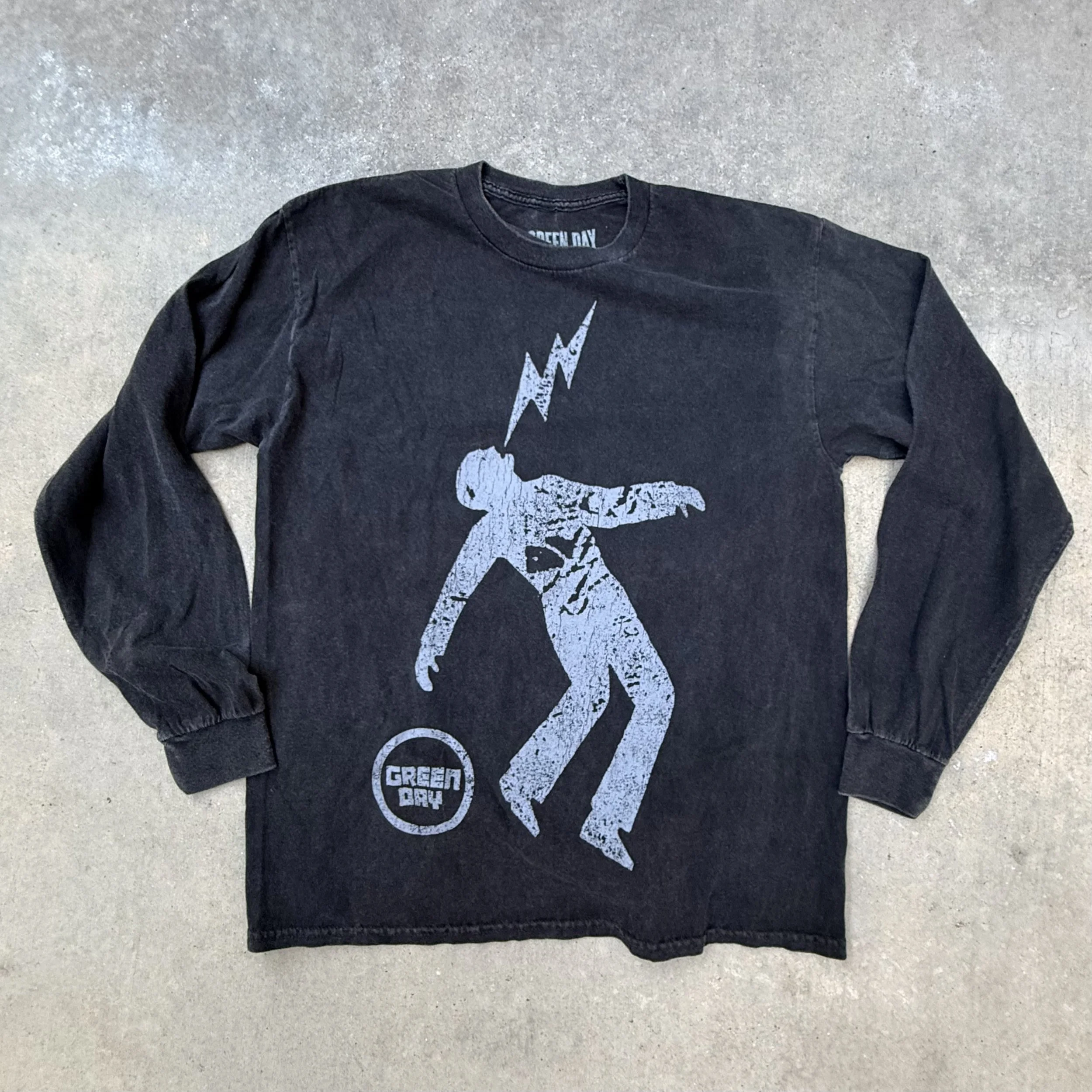 BAND TEE_GREEN DAY LONG SLEEVE IMG_8149.jpeg