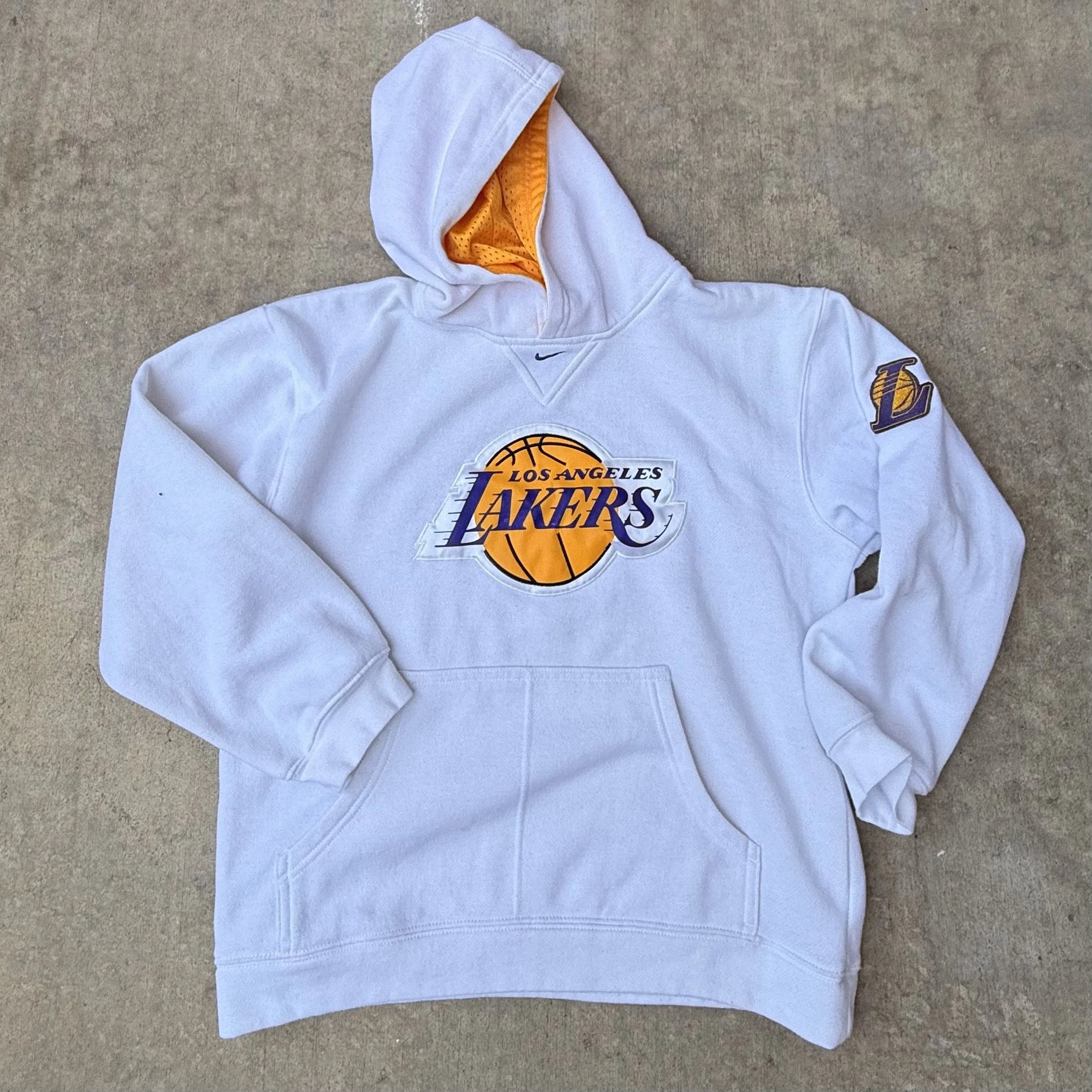 SPORTS_LAKERS HOODIE IMG_9463.jpeg