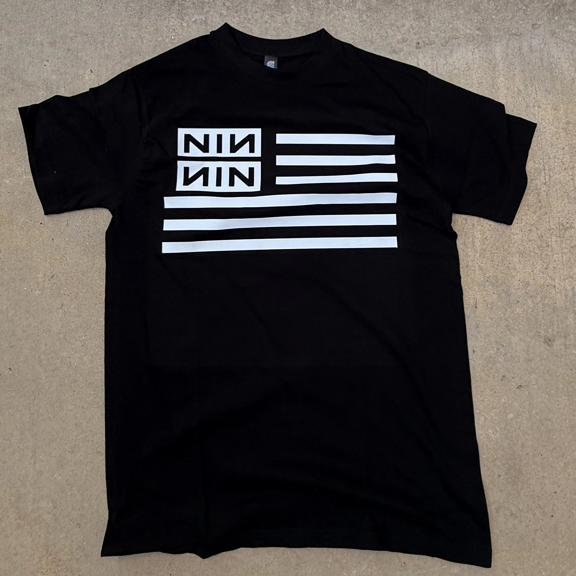 BAND_NINE INCH NAILS FLAG [FONZ] IMG_9930.jpeg