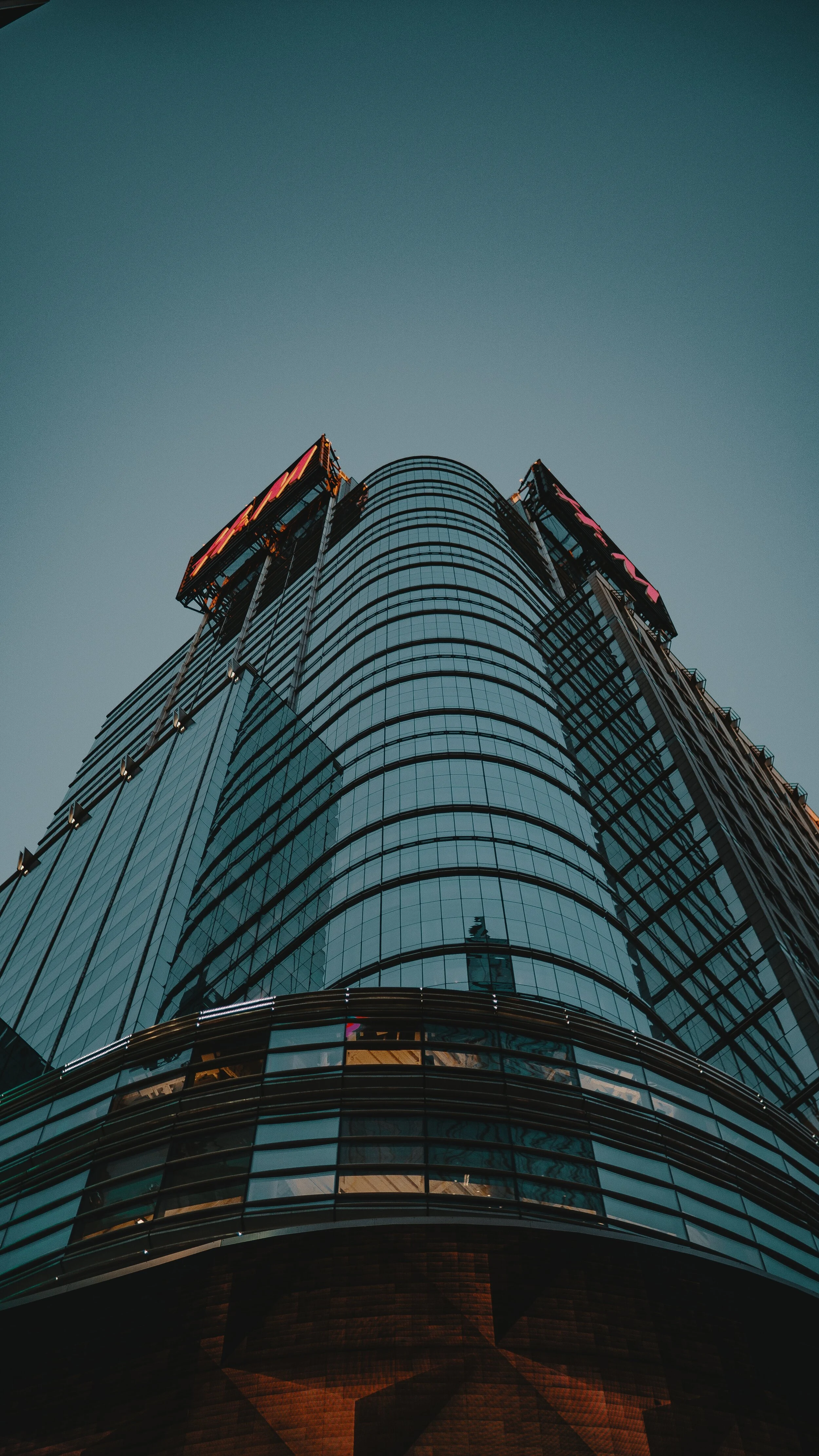 alec-favale-3rqo2hKLr84-unsplash.jpg