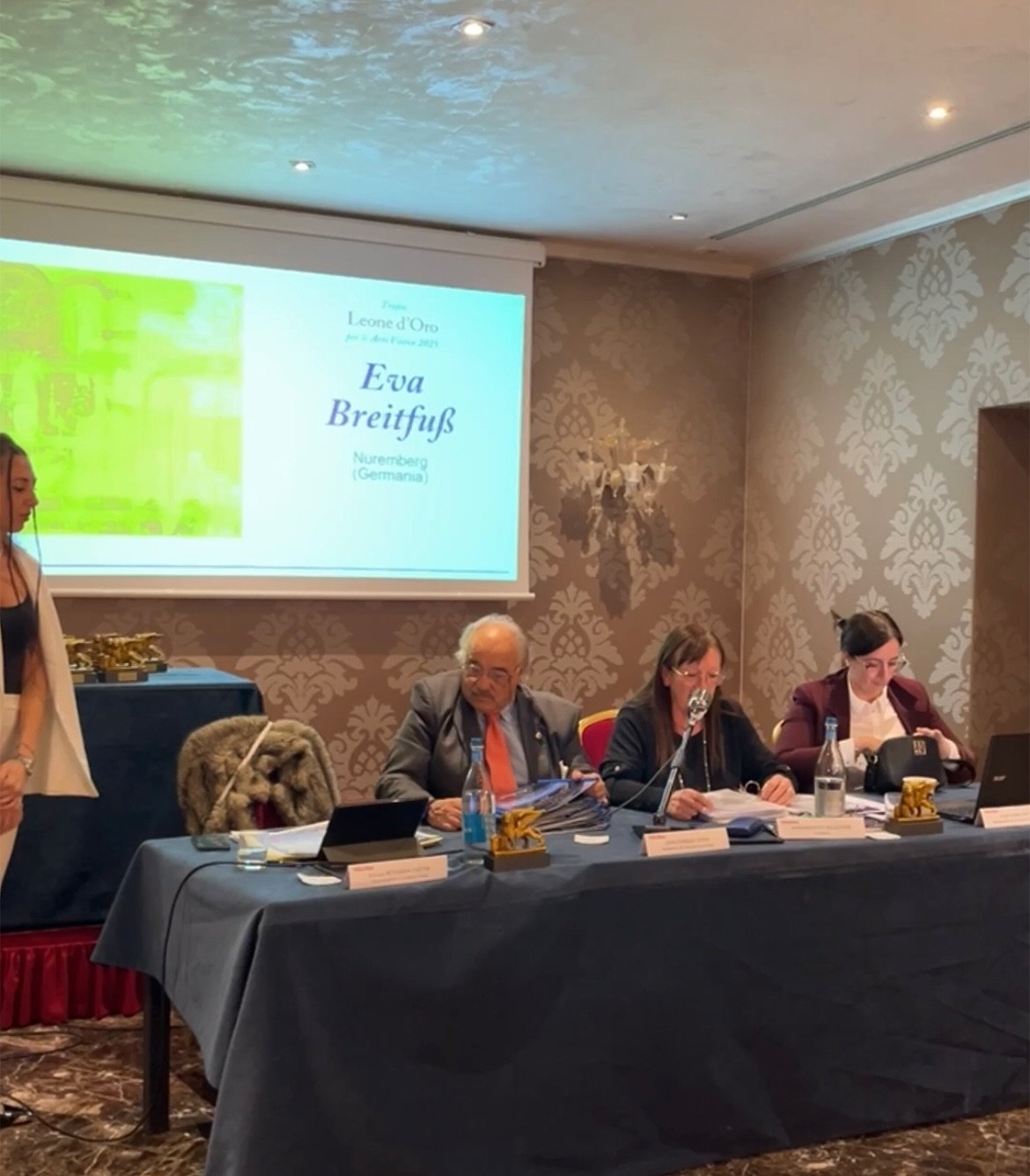 Thank you very much Artexp&ograve; Gallery and Mariarosaria Belgiovine. Even though I was unable to attend the Trofeo Leone d&rsquo;oro per le Arti Visive award ceremony in Venice in person today, I am delighted to receive this recognition.✨

#awardw