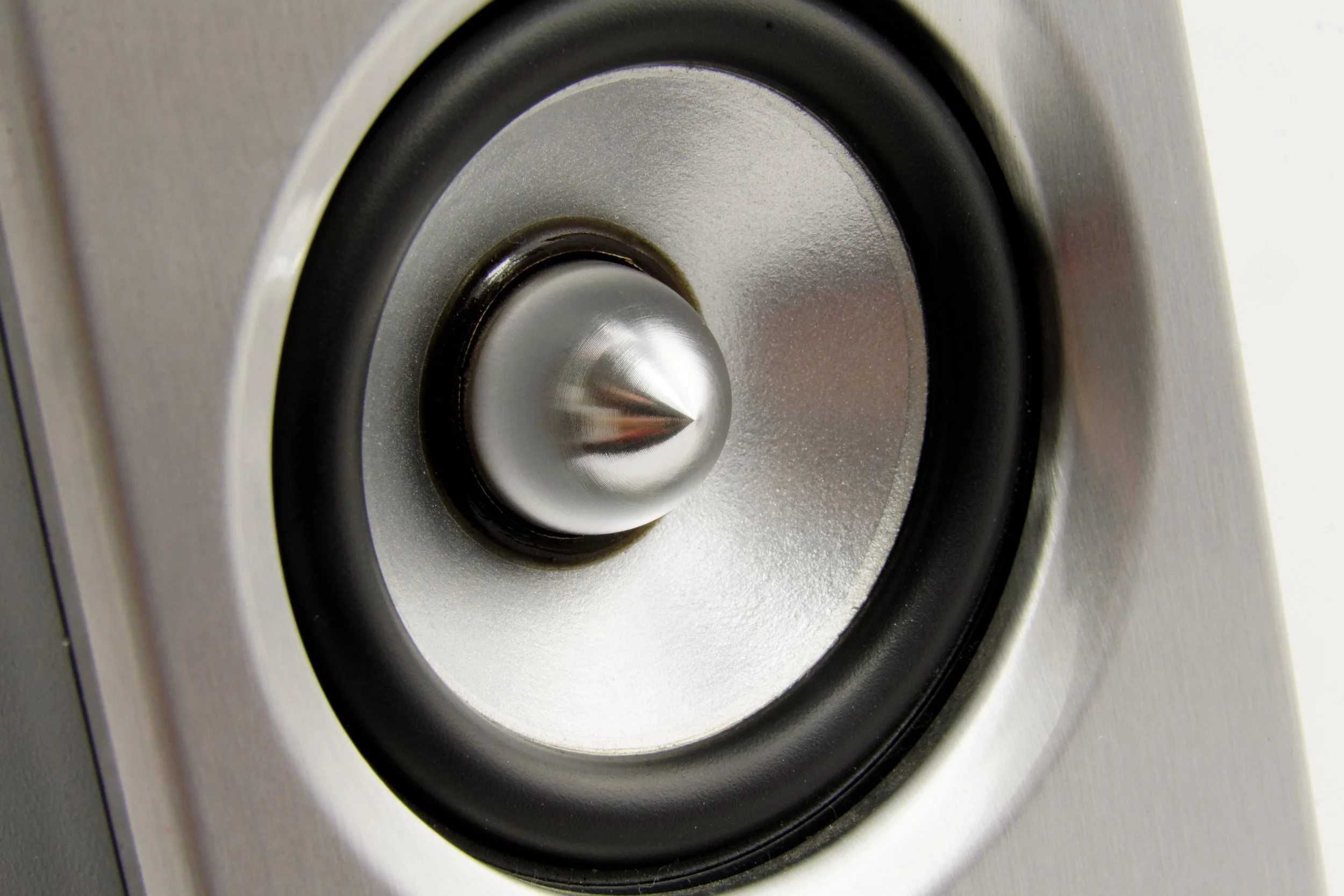 music-technology-wheel-box-audio-rim-1064661-pxhere.com.jpg