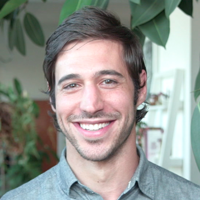 Dustin Growick Hi! My name is Dustin and I love dinosaurs. I'm Museum Hack’s Team Lead for Science. I specialize in creating unique, engaging, and educational adult museum experiences that attract and capture new audiences. I've worked at AMNH, NYSCI, and as a traditional classroom teacher. When not nerding out at a museum, I enjoy running, playing soccer and being the world’s biggest proponent of the #dinoselfie.