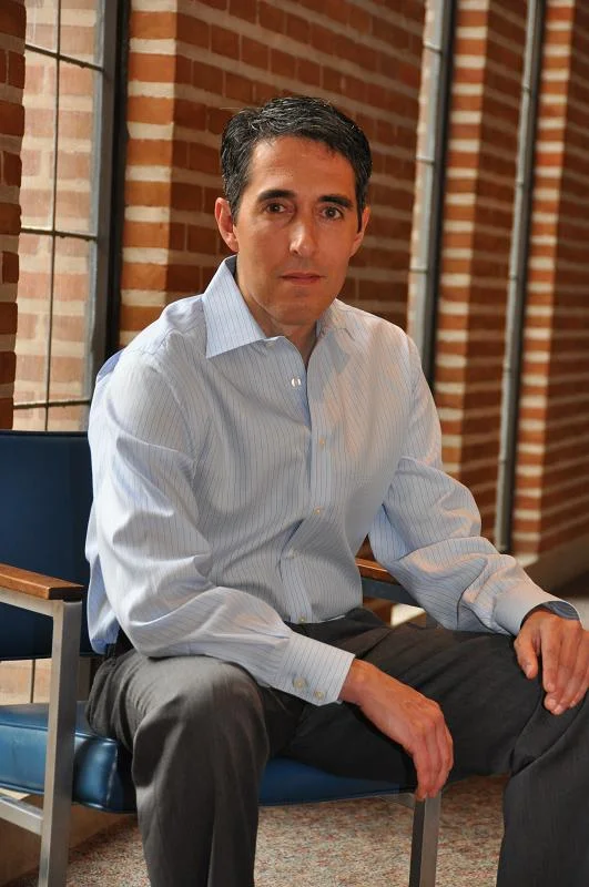 richard de la garza.jpg