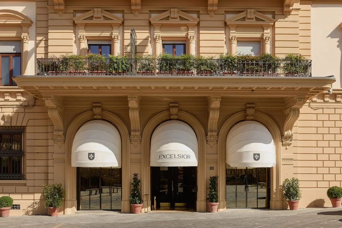 lc-flrhe-hotel-facade-34576_Classic-Hor.jpg