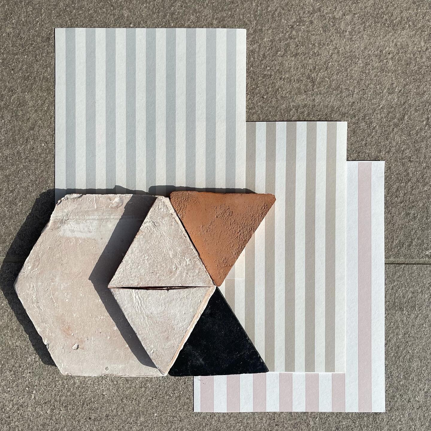 A quick scheme for my future kitchen. 
Geometric simple shapes and earthy colours are my world. And of course I have to put wallpaper somewhere! These stripes are coming out soon as part of our stripey collection! 👀👀
.
.
.
.
#colourscheme #interior