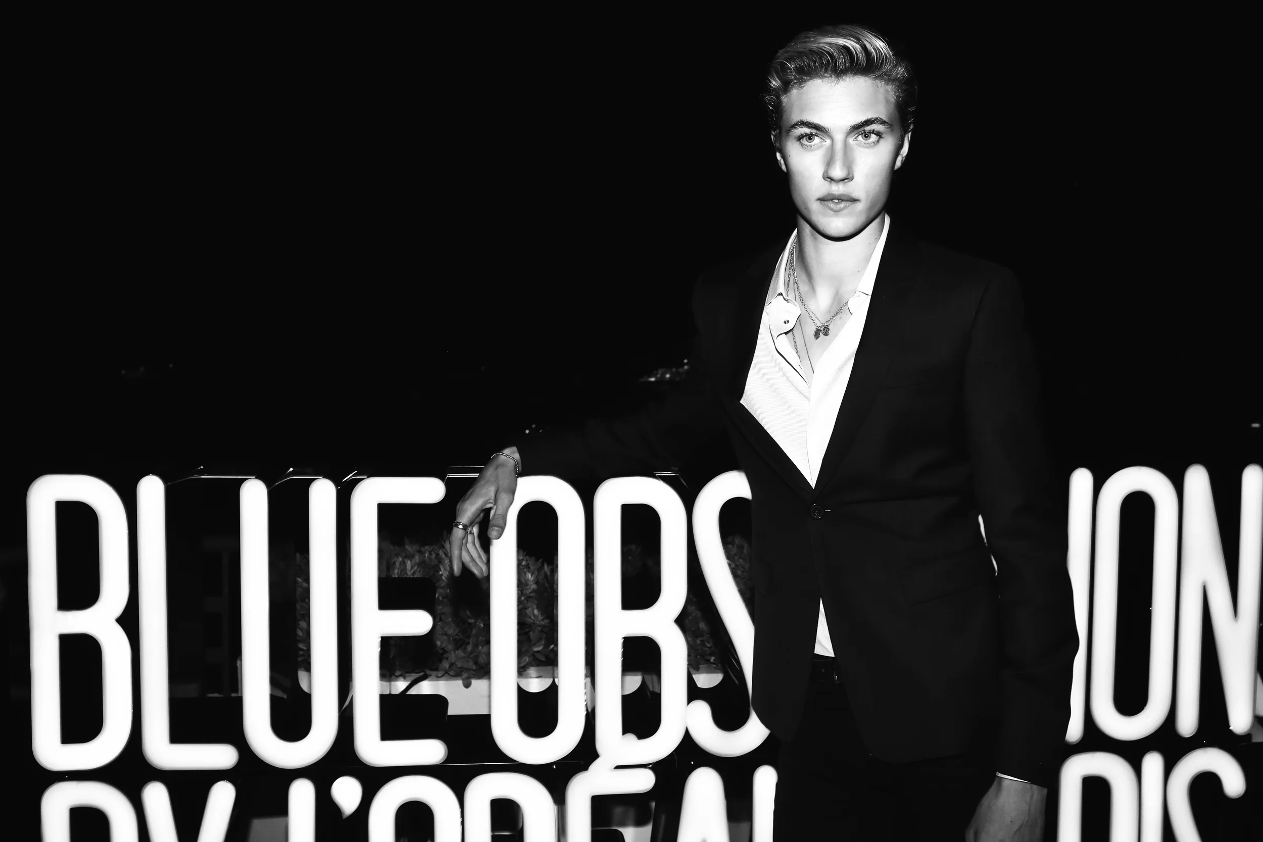 LUCKY BLUE SMITH - L'OREAL