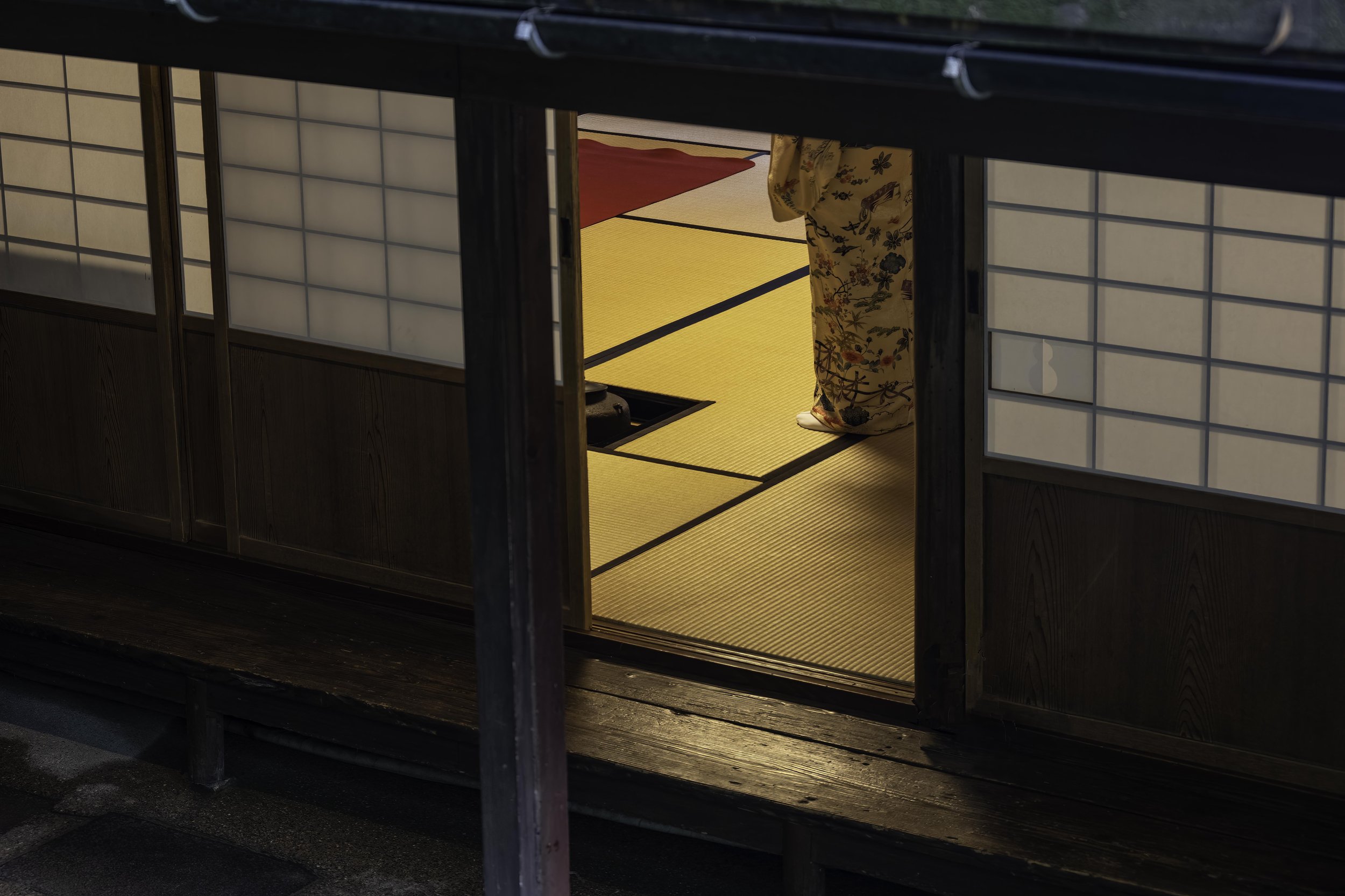 Chashitsu Glimpse - Kenrokuen, Kanazawa