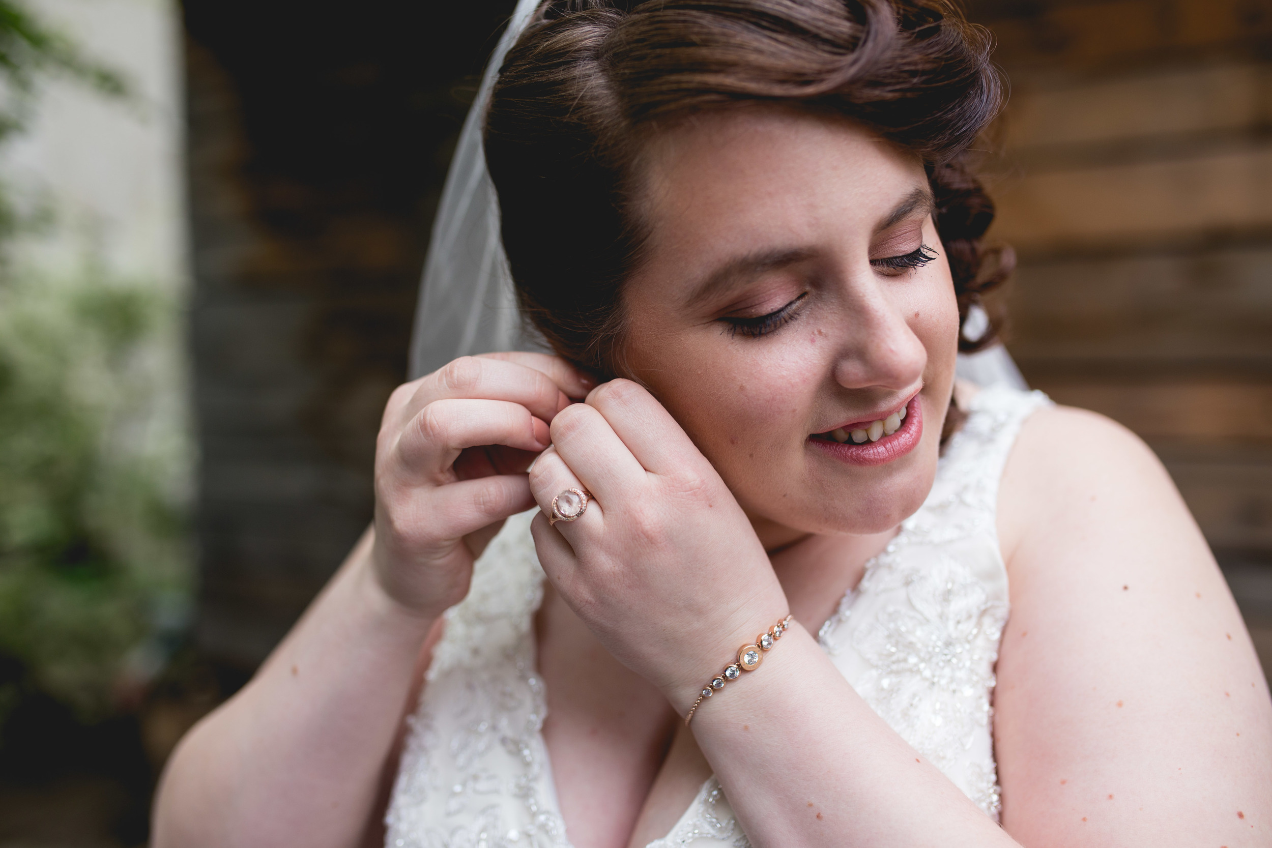 bride-getting-ready-photo-ideas