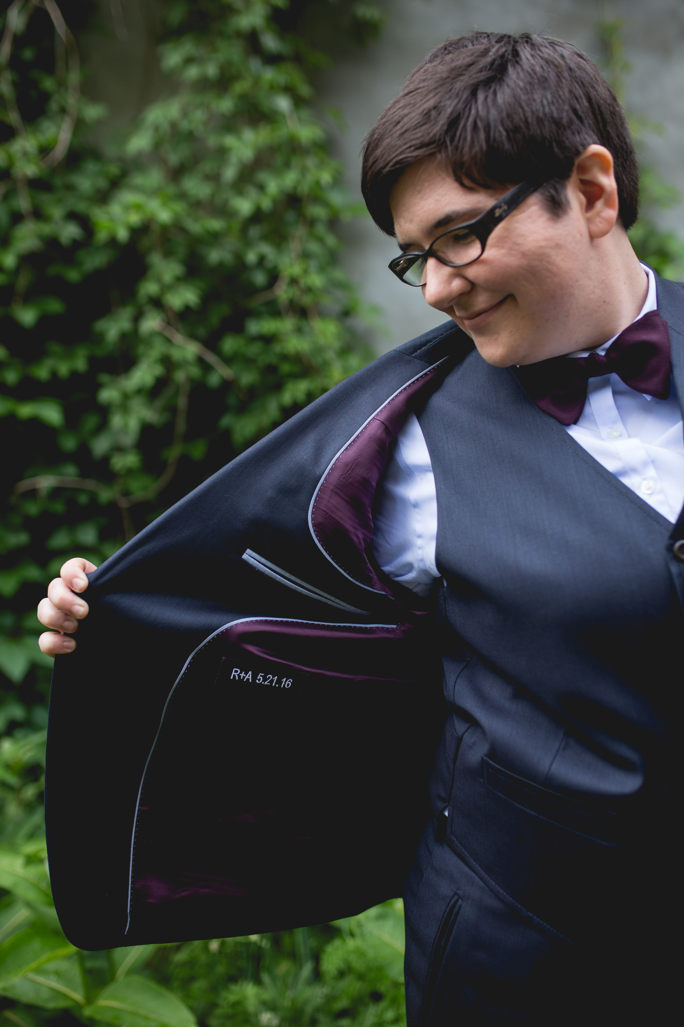 wedding-suit-with-personalized-touches-photo