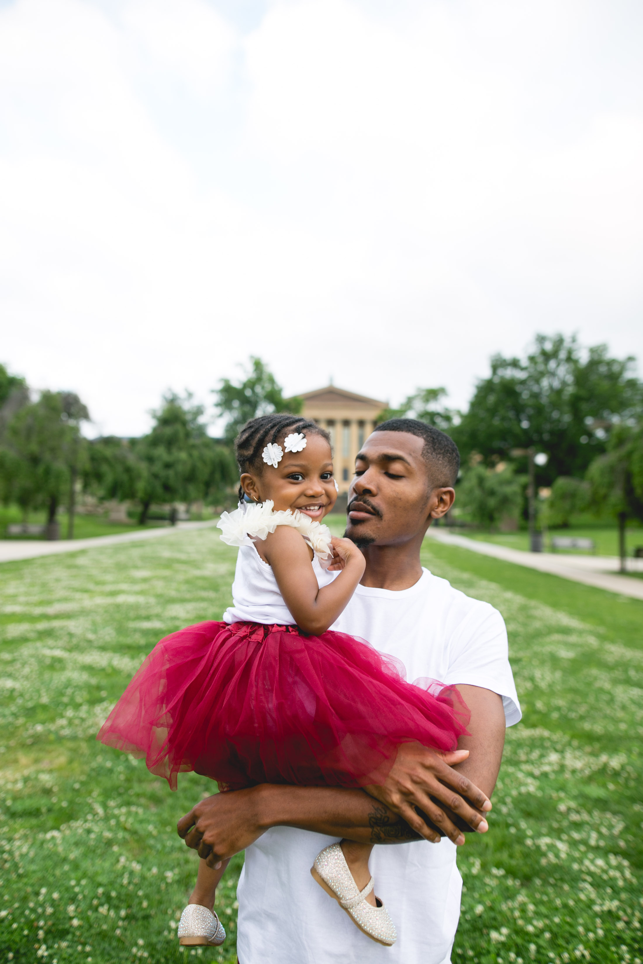 A Classic Philadelphia Museum of Art Engagement session by Swiger Photography