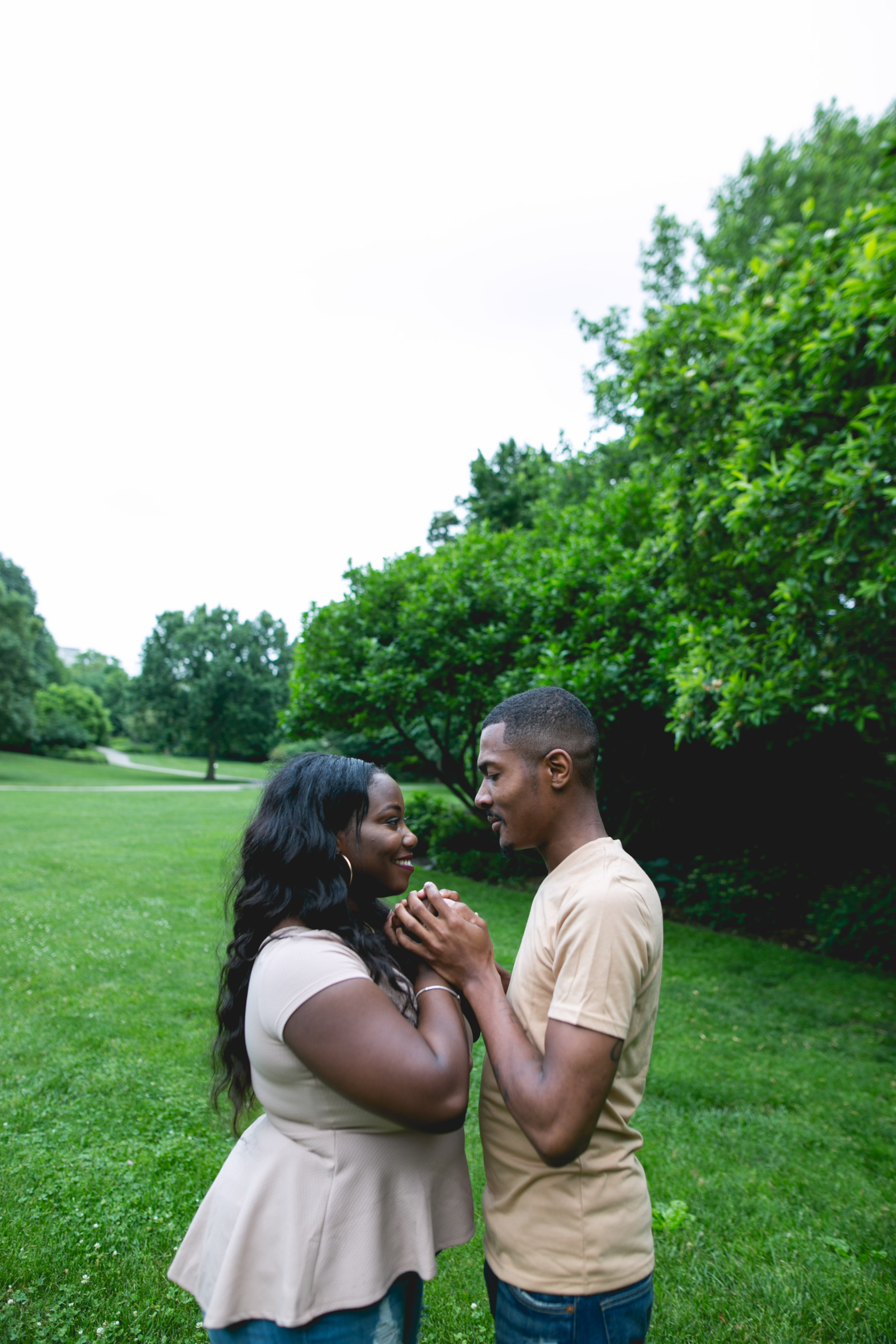 A Classic Philadelphia Museum of Art Engagement session by Swiger Photography