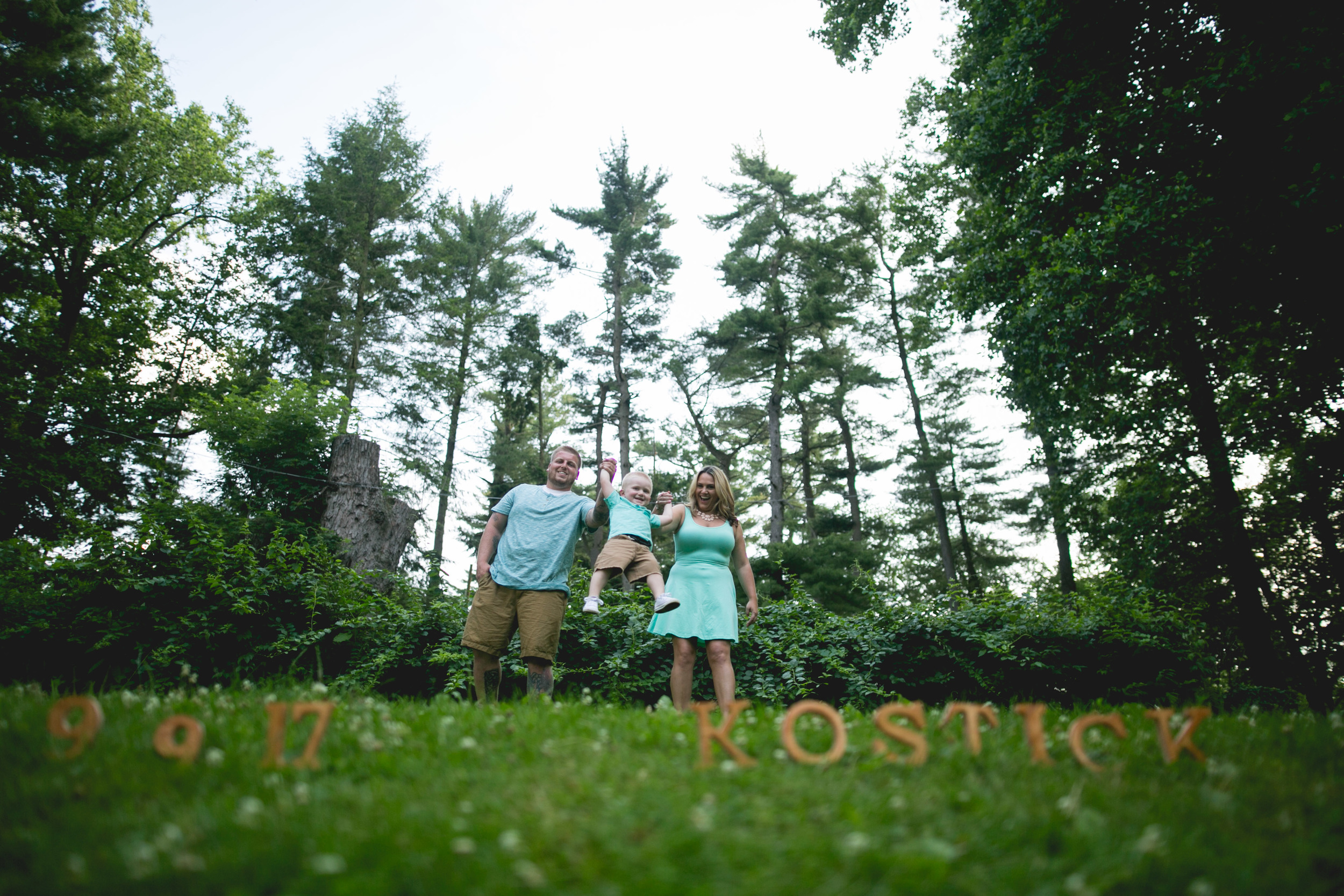 A Pastorius Park Philadelphia Engagement Session by Swiger Photography. Engagement session with kids. 