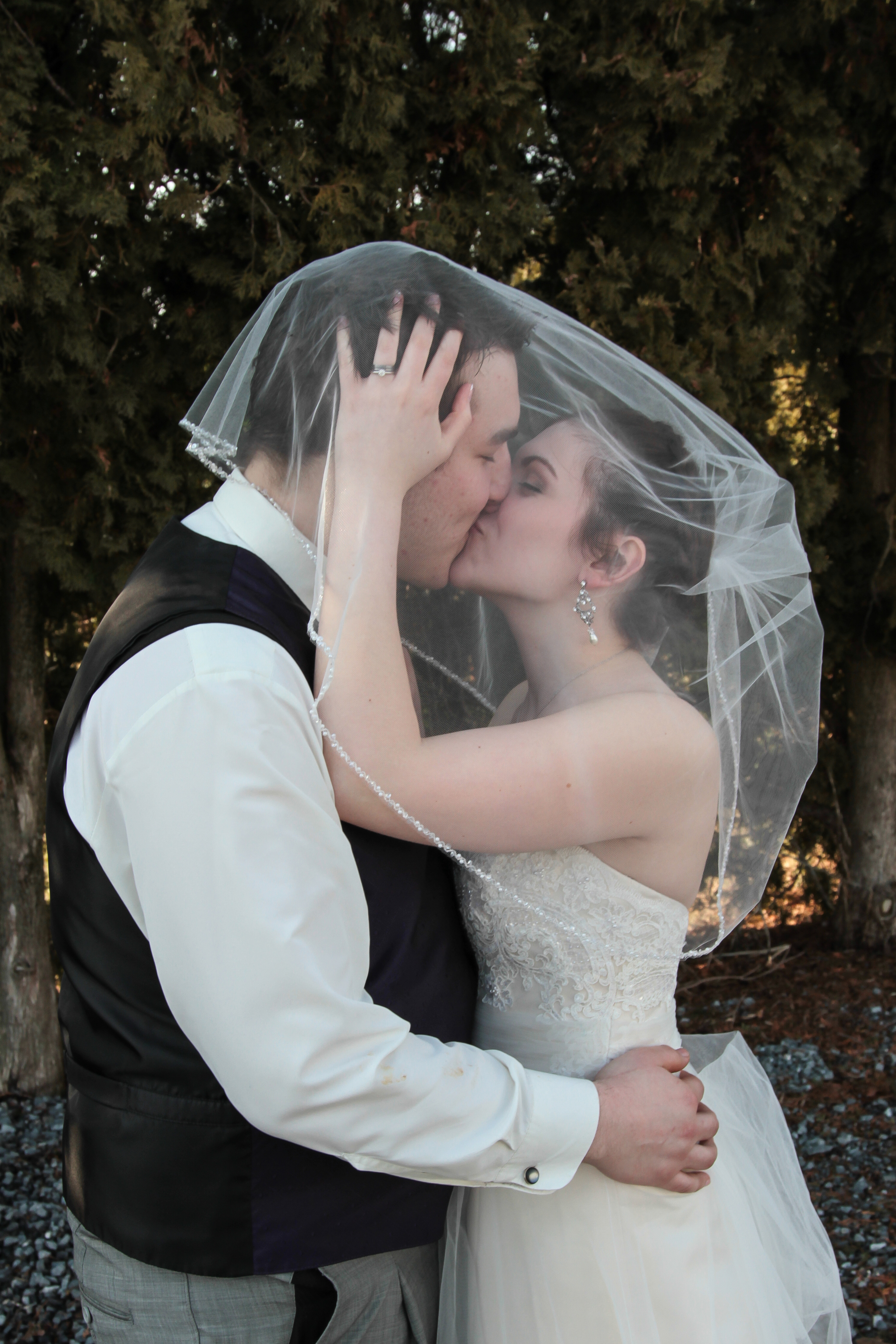 Reasons We Love Long Veils, Wedding Tip Wednesday