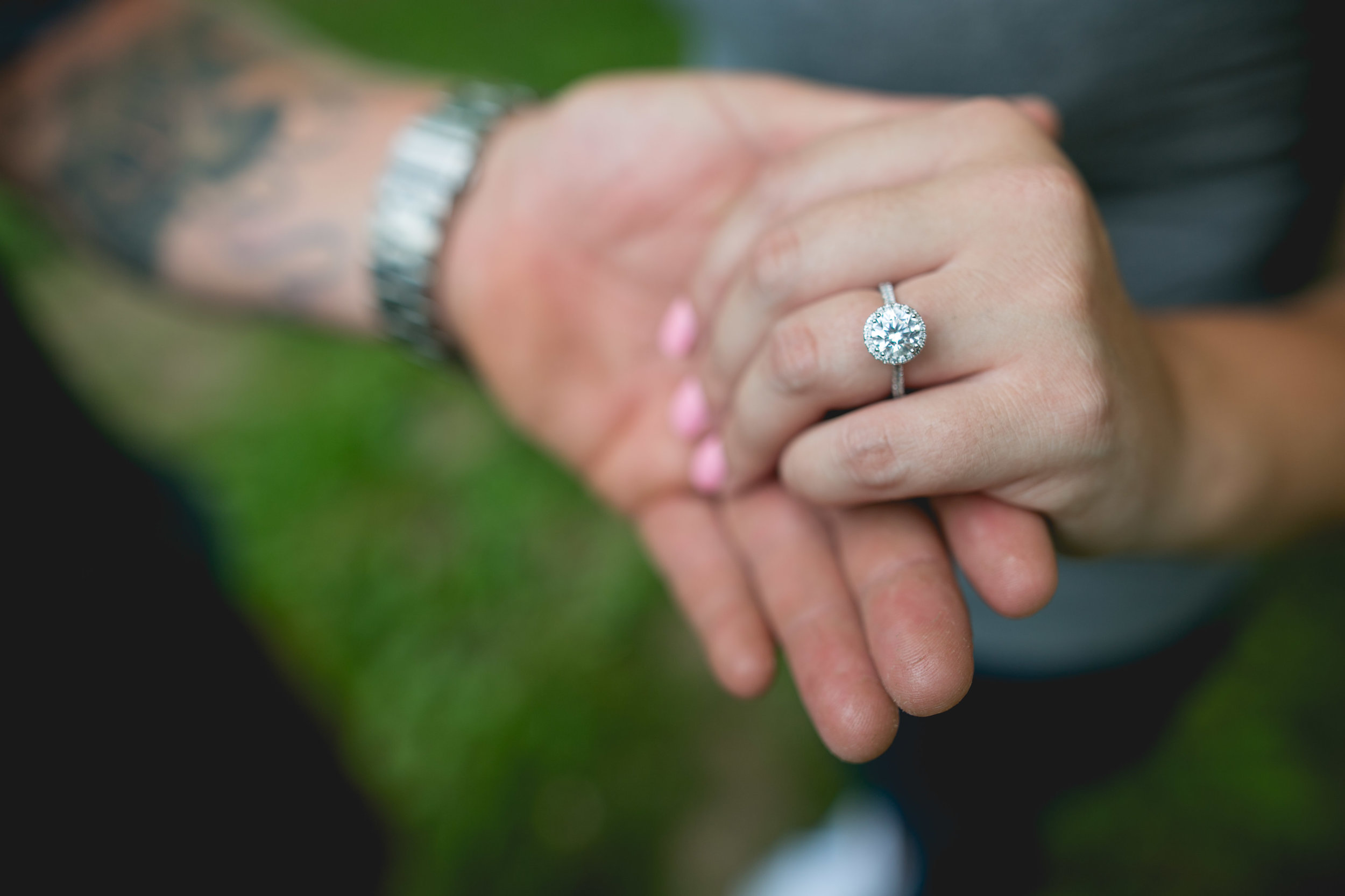 How to get the best ring photos, by Swiger Photography. Favorite Wedding and Engagement Ring Shots