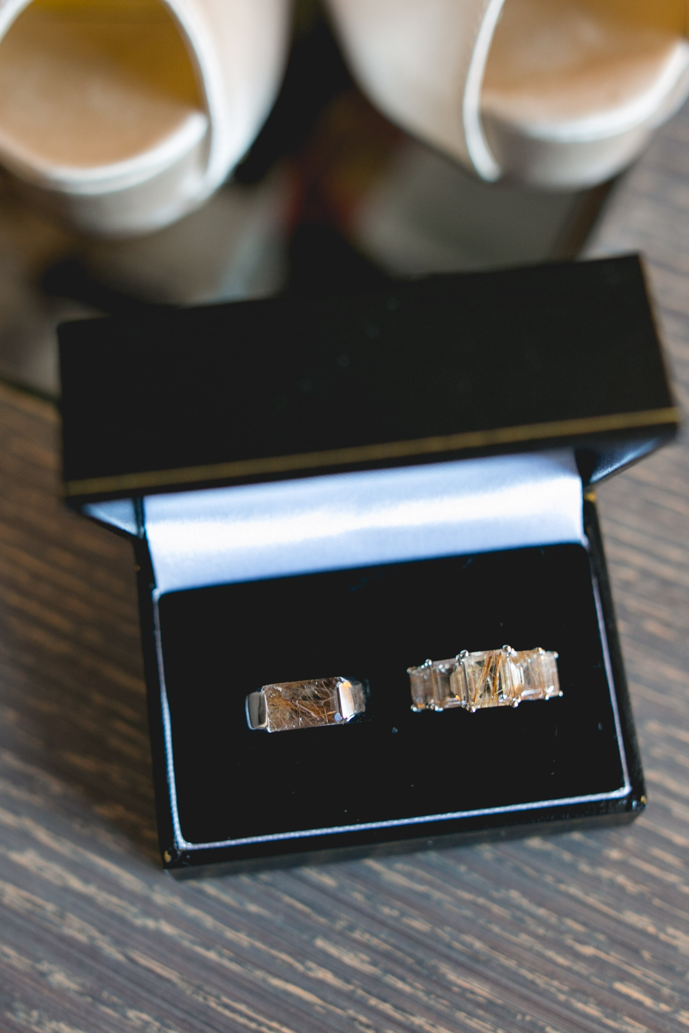 How to get the best ring photos, by Swiger Photography. Favorite Wedding and Engagement Ring Shots