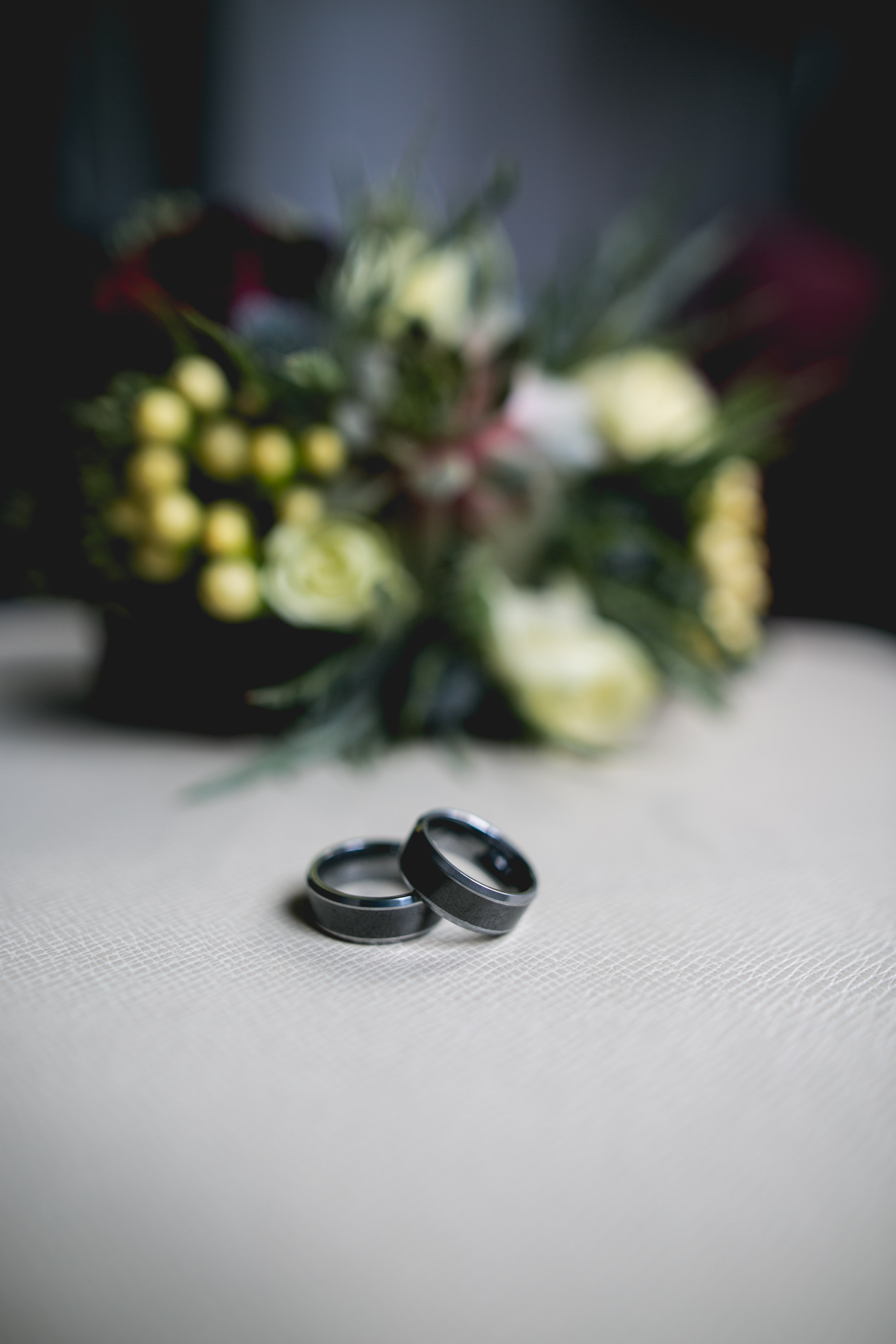 How to get the best ring photos, by Swiger Photography. Favorite Wedding and Engagement Ring Shots
