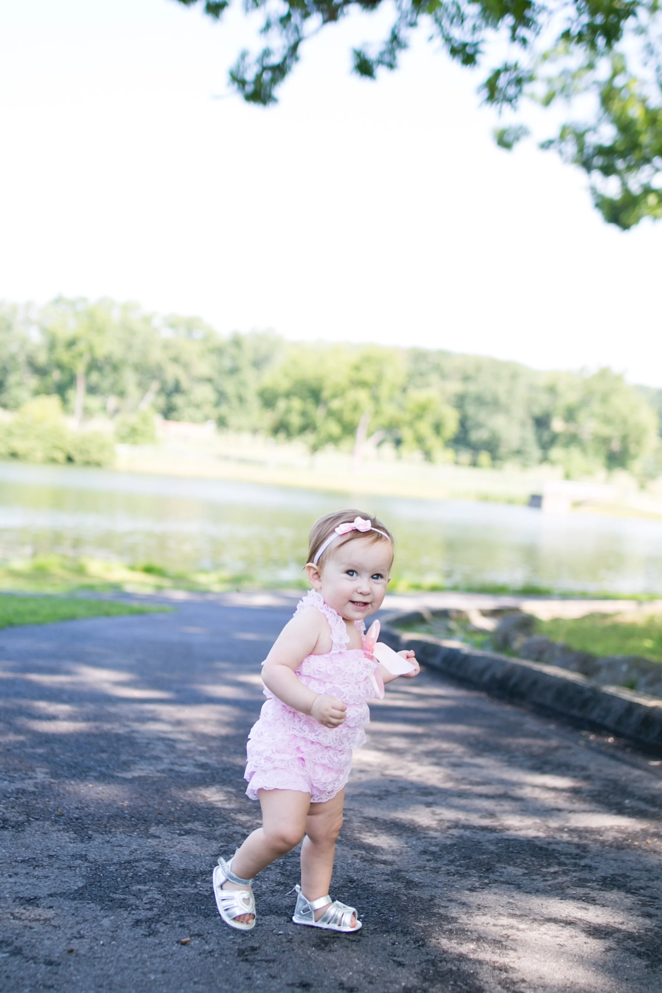 The Mott Family - A Greene Lane Park Family Session by Swiger Photography. Family photos and first birthday session
