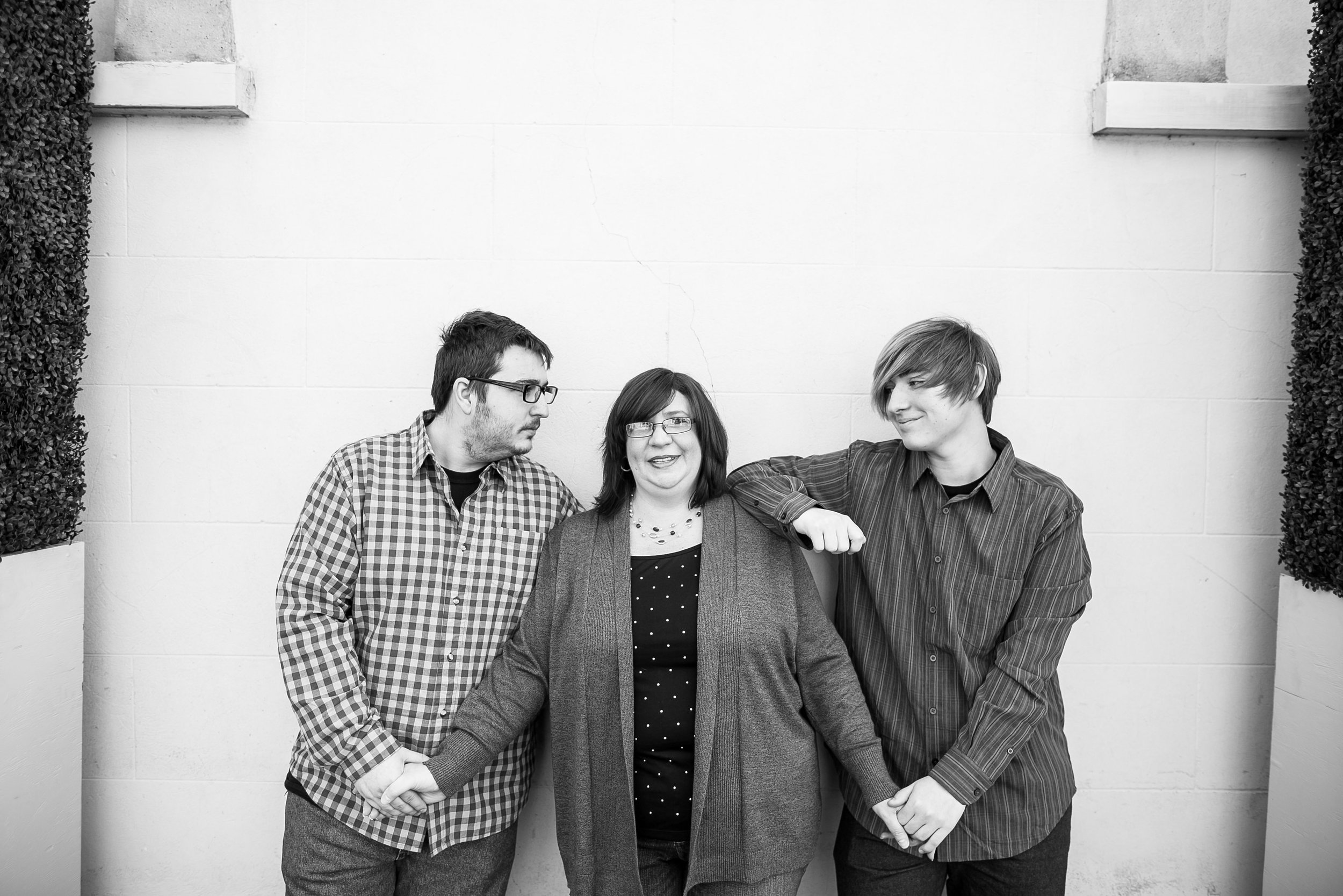 siblings-family-portraits-photographer-near-me