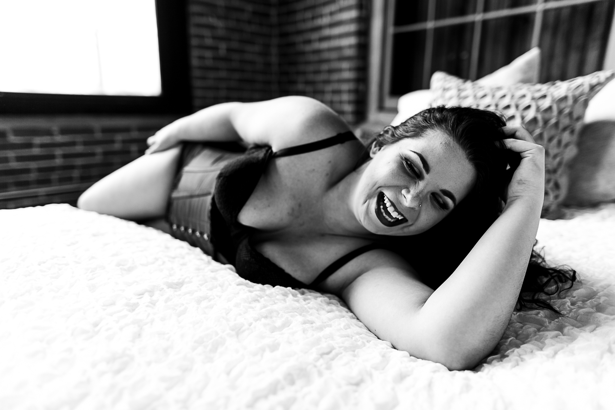 Aly Philadelphia Body Postive Boudoir Session -28.jpg