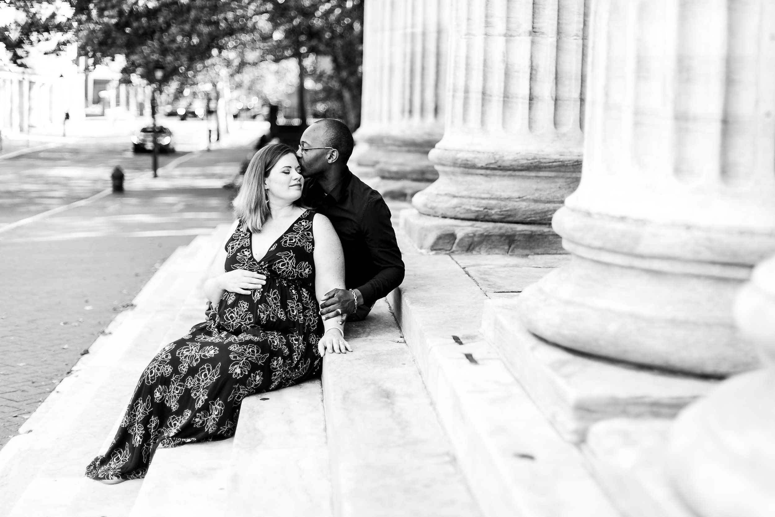 couples-urban-maternity-photo-session-philadelphia