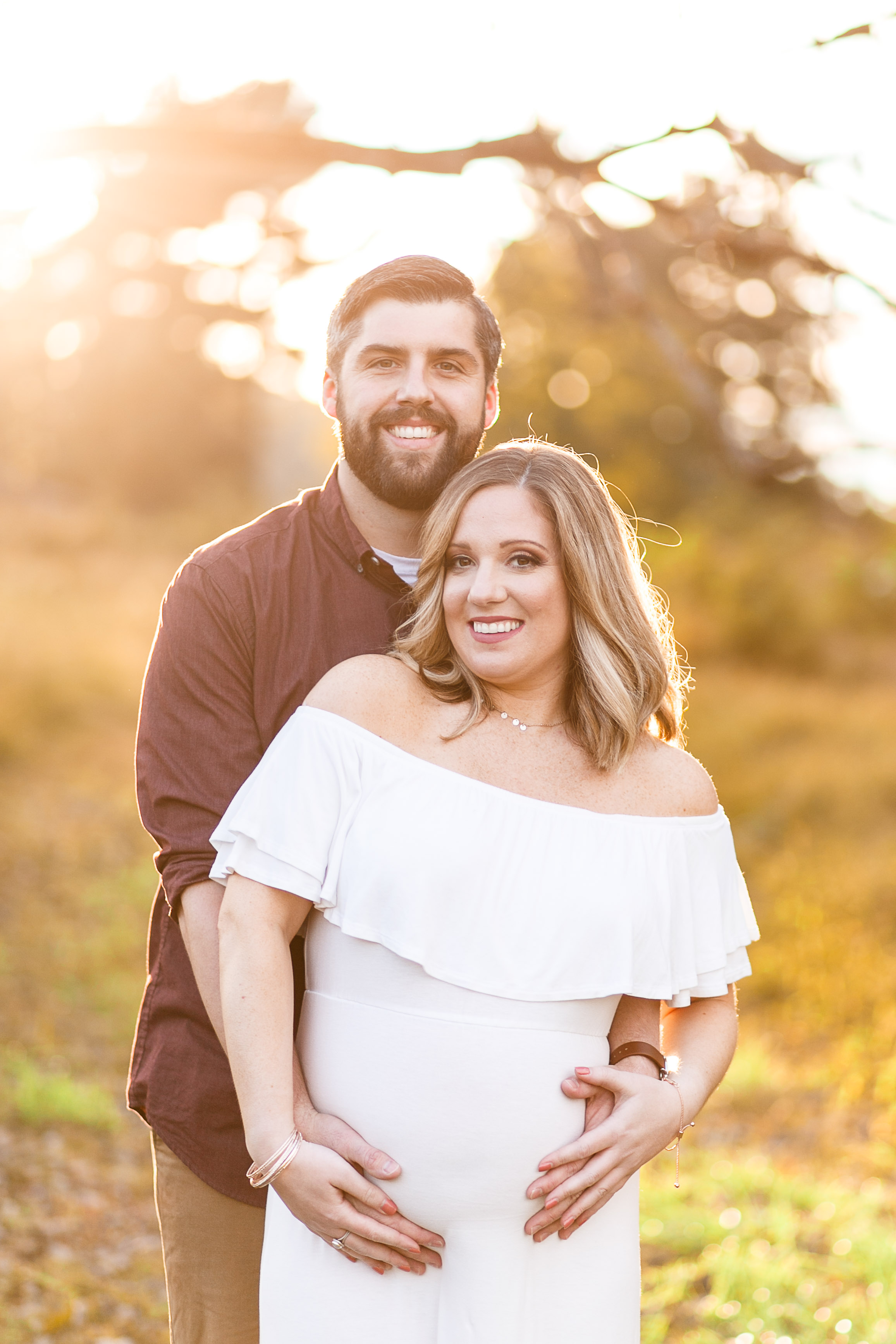 couples-maternity-announcement-pregnancy-fall-photo-session