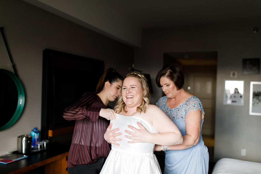 Old City Philly Renaissance Hotel Lesbian Winter Wedding11.jpg