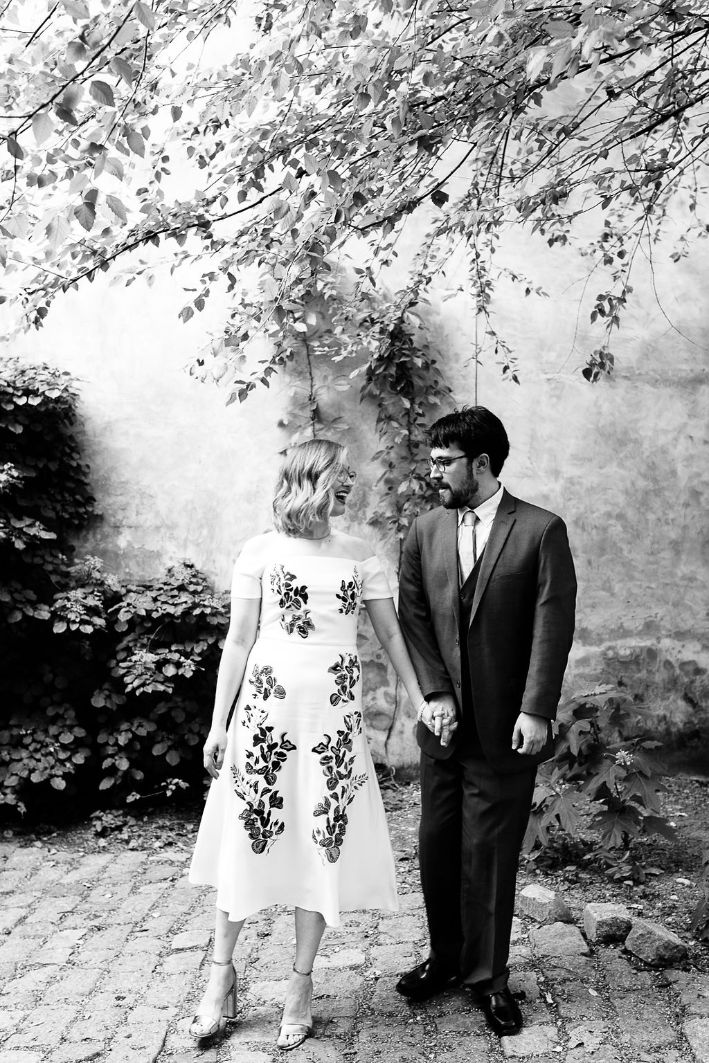 Philly Maas Building Summer Wedding38.jpg