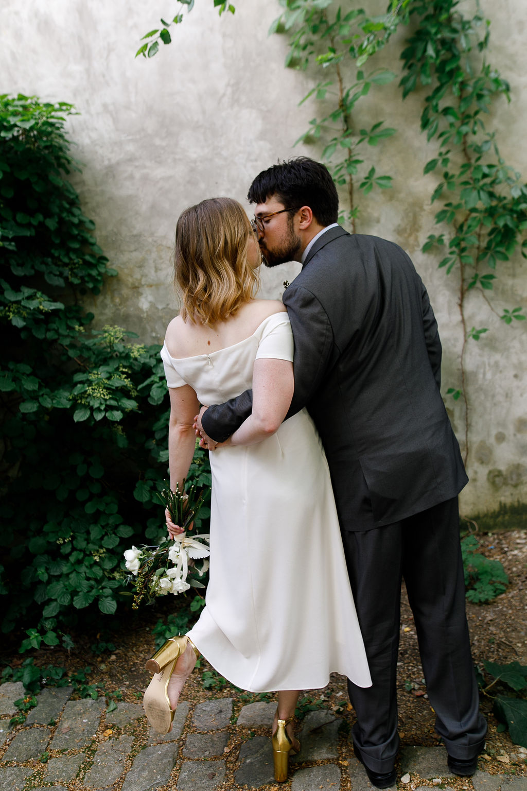 Philly Maas Building Summer Wedding84.jpg