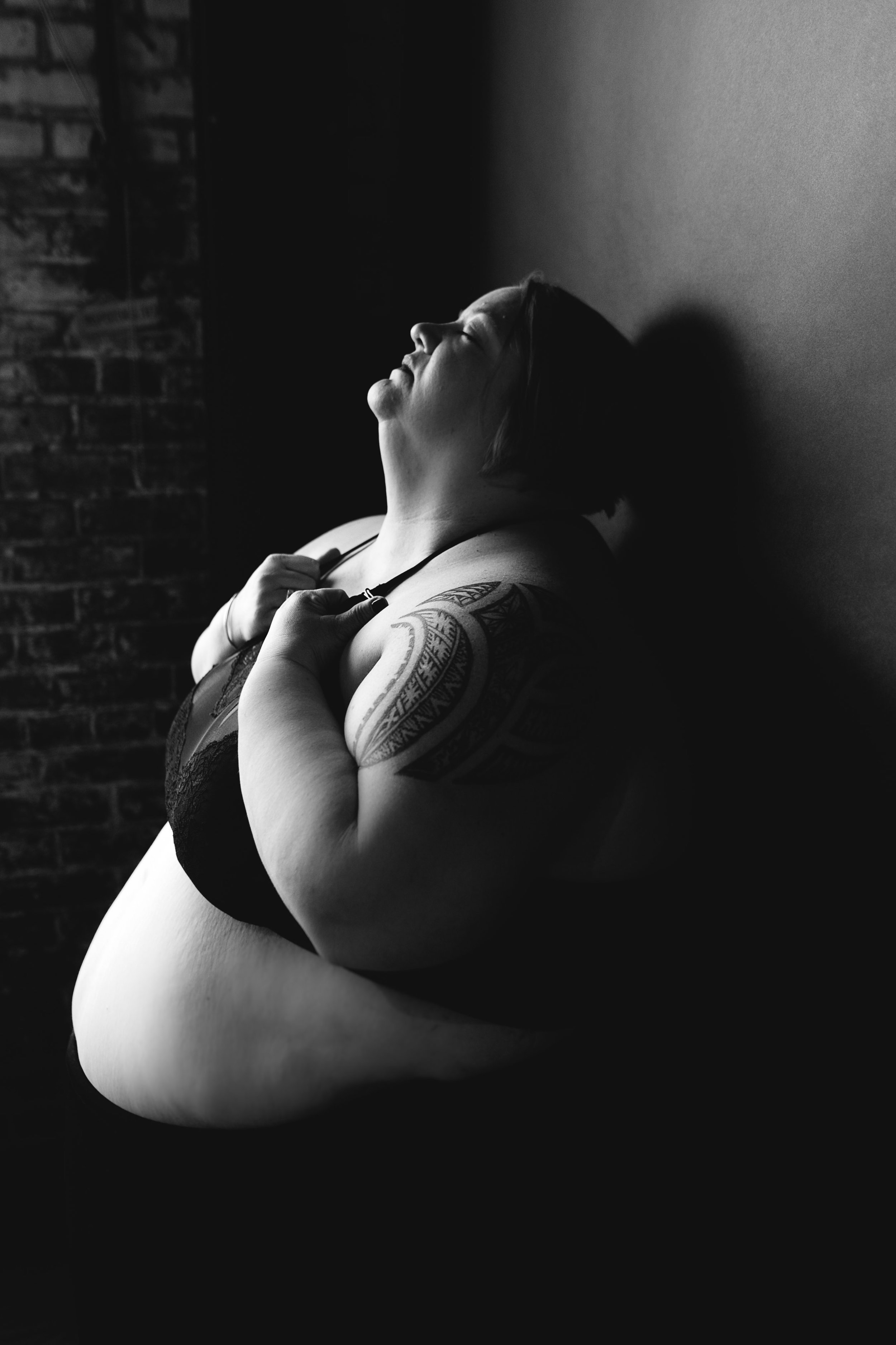 fat friendly body positive boudoir photographer Philadelphia 7