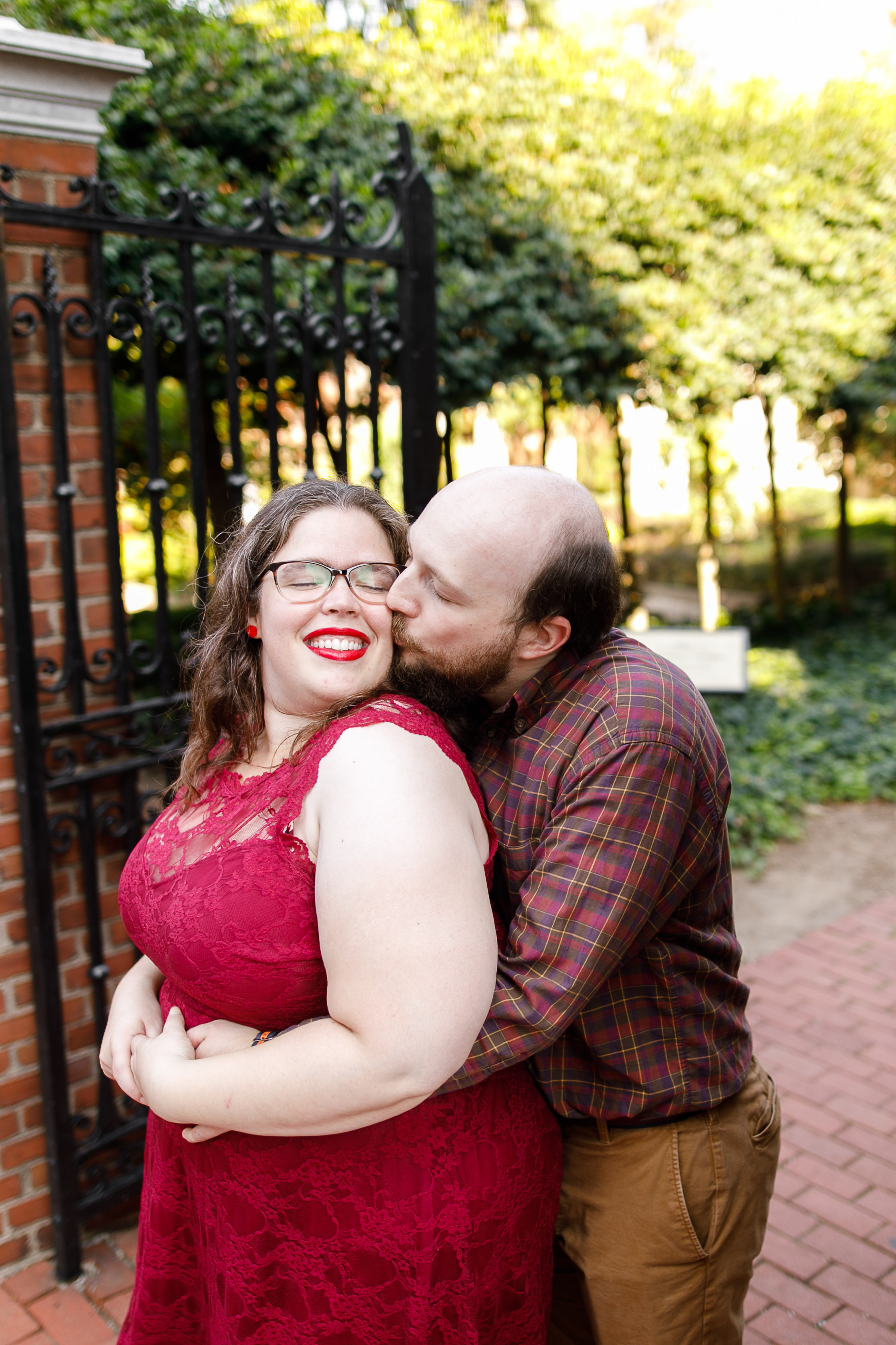 Plus Size Inspiration for what to wear for an engagement shoot