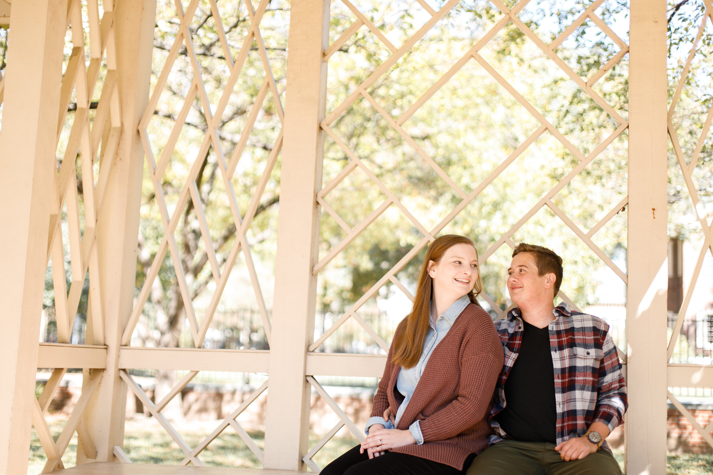 Caroline and Kyle Old City Philly Engagement Shoot -23.jpg