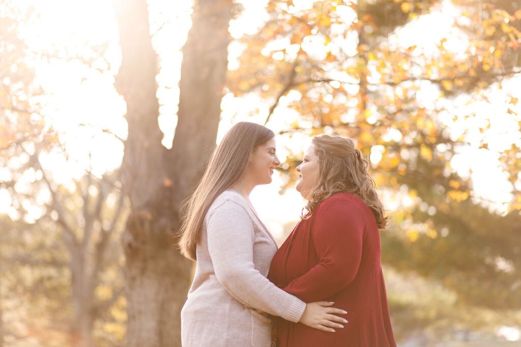 Valley Forge Park Fall Lesbian Engagement Session 10.jpg